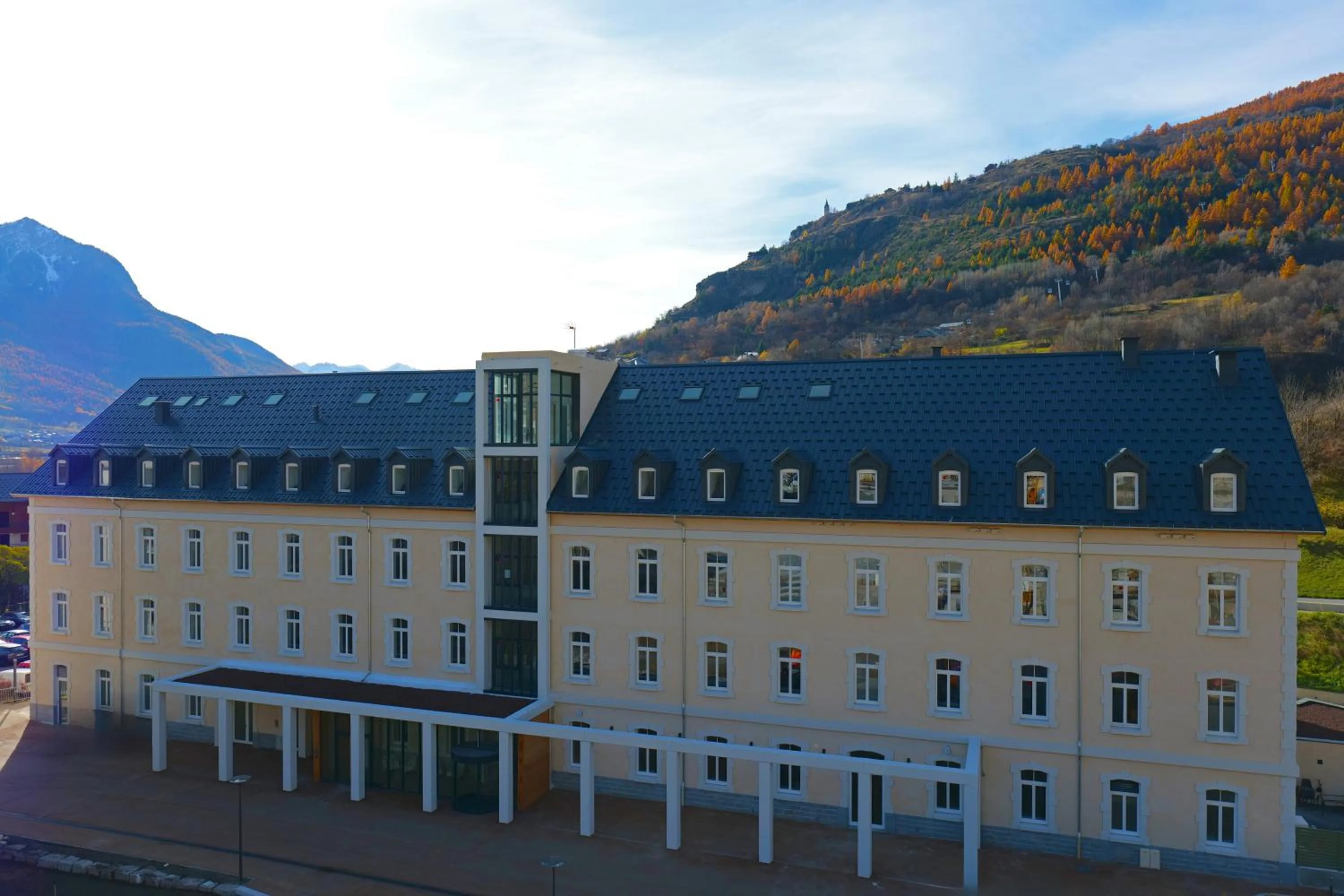 Property building in Garrigae Caserne de Briançon & SPA Cinq Mondes