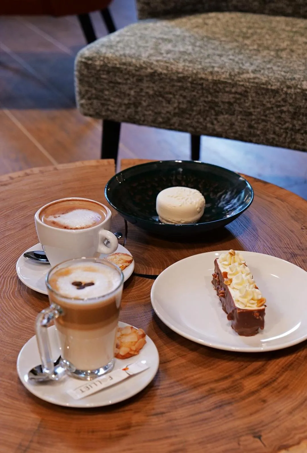Restaurant/places to eat in Garrigae Caserne de Briançon & SPA Cinq Mondes