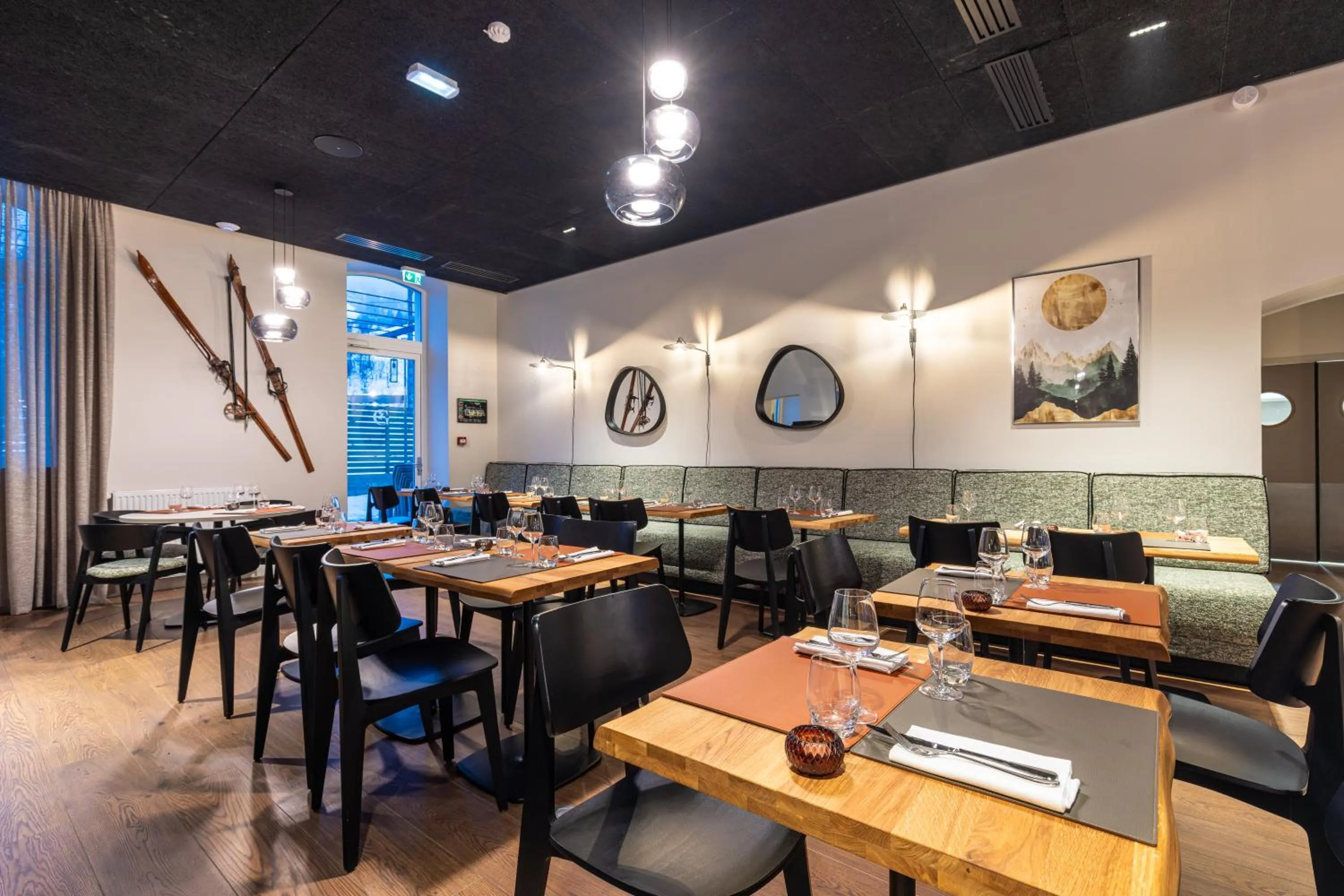 Restaurant/places to eat in Garrigae Caserne de Briançon & SPA Cinq Mondes