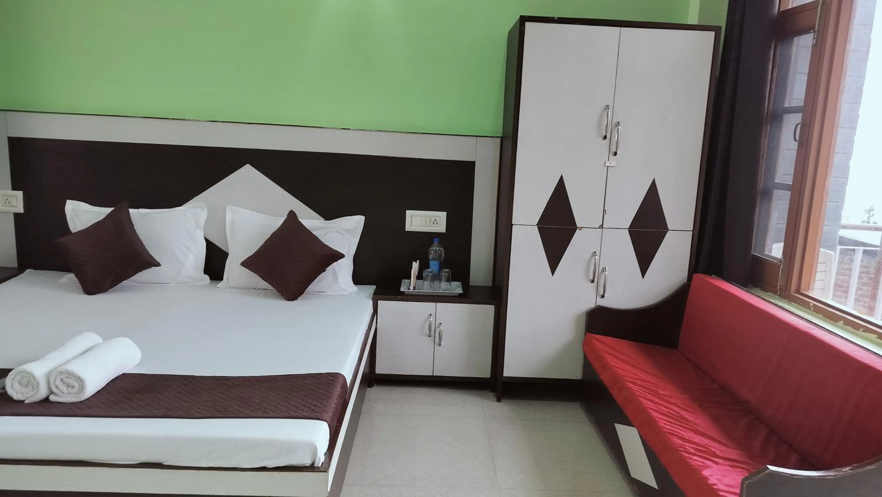 Bed in Adventure Inn 20 Metre from Swimming Pool