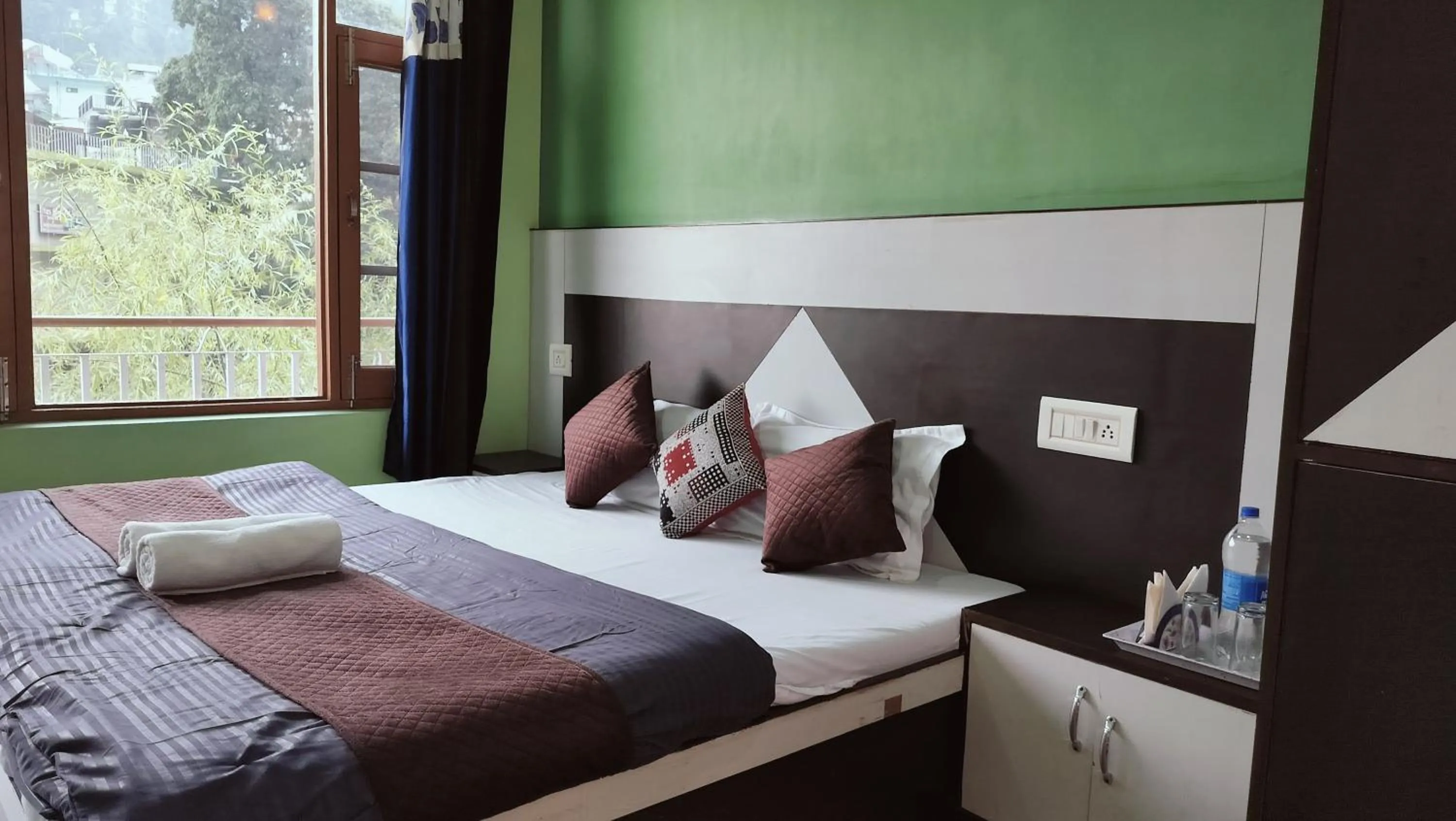 Bed in Adventure Inn 20 Metre from Swimming Pool