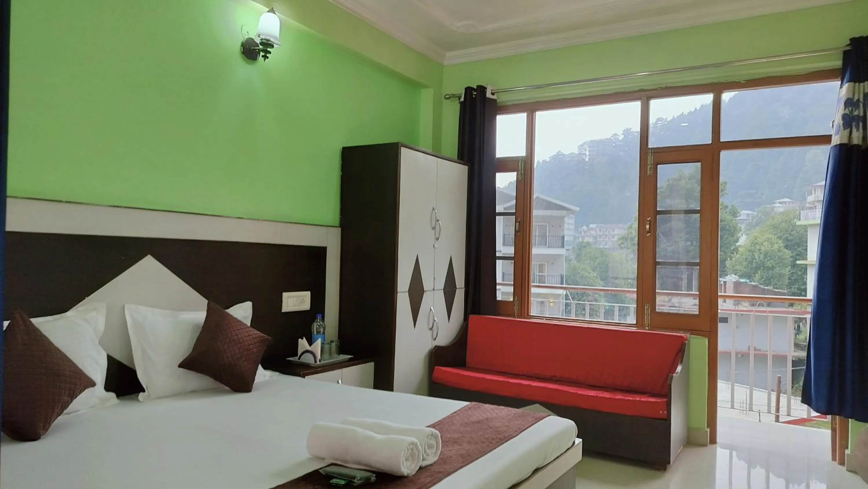 Bed in Adventure Inn 20 Metre from Swimming Pool