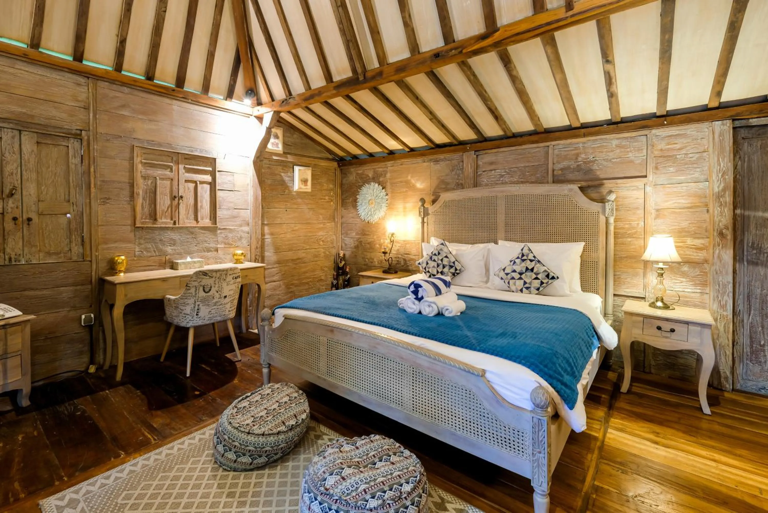 Bedroom, Bed in Kakul Vila