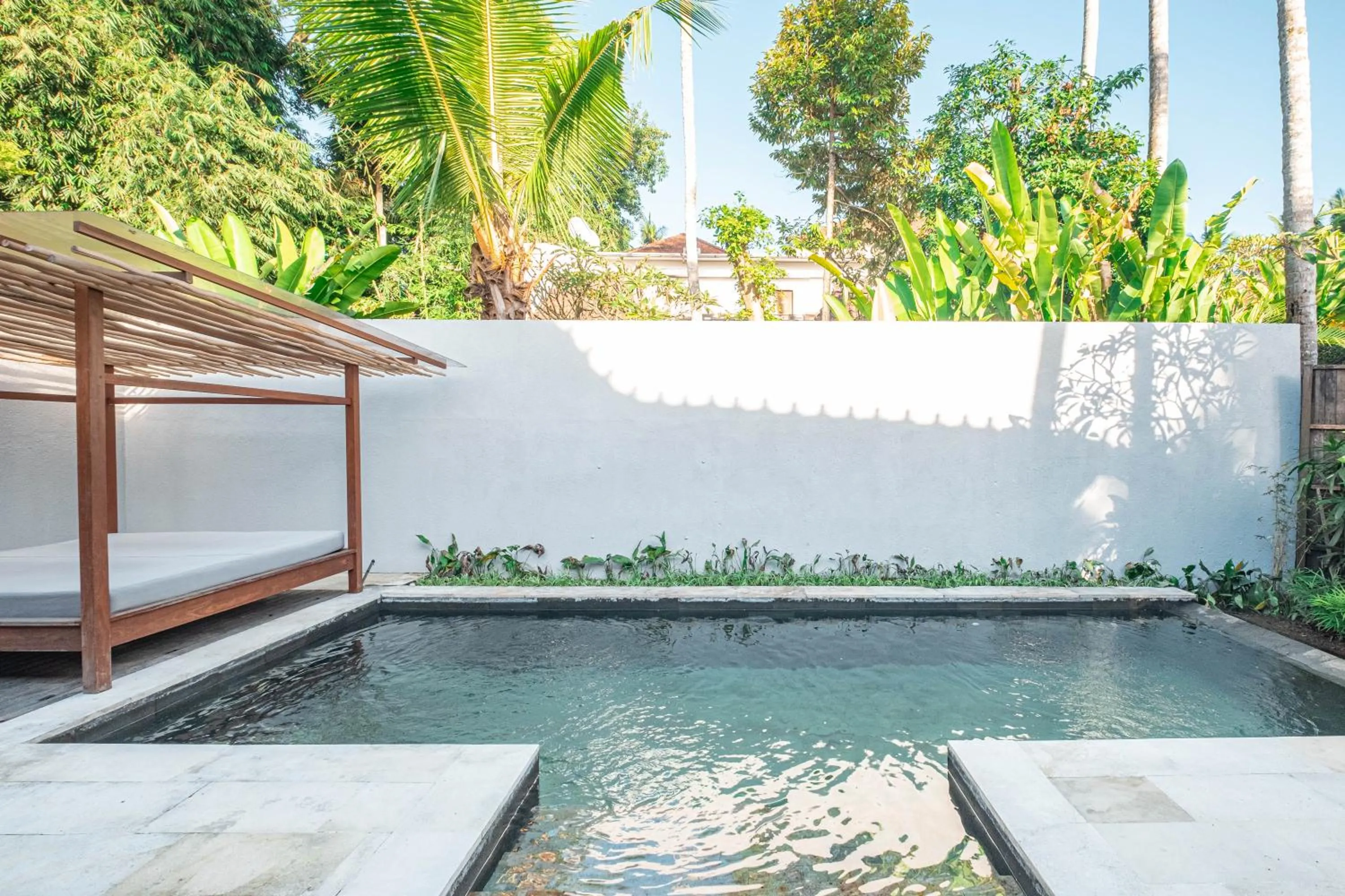 Swimming pool in Kakul Vila