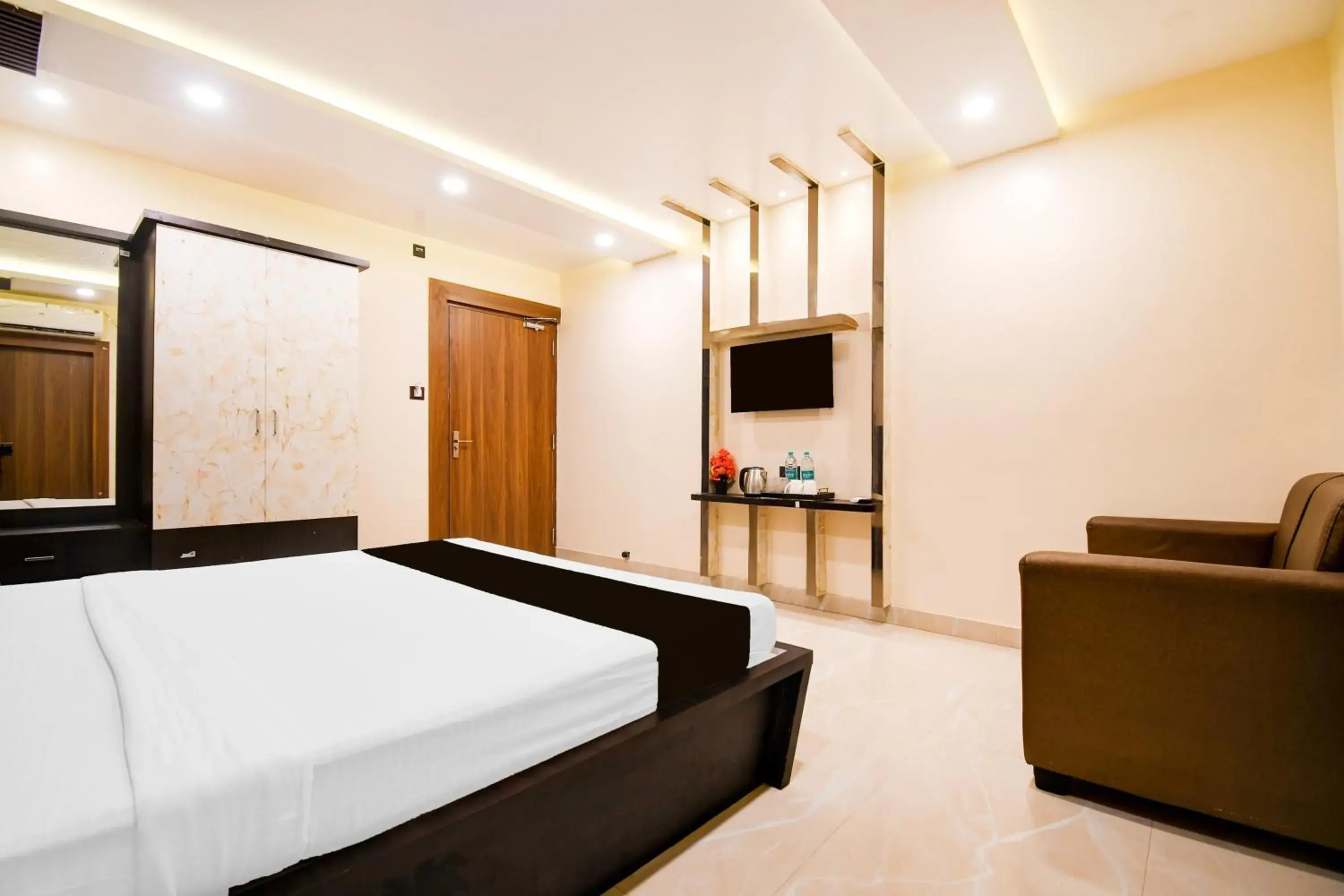 Bedroom, Bed in Super Townhouse Puri Formerly Hotel Narashingha Bedroom, Bed in Super Townhouse Puri Formerly Hotel Narashingha