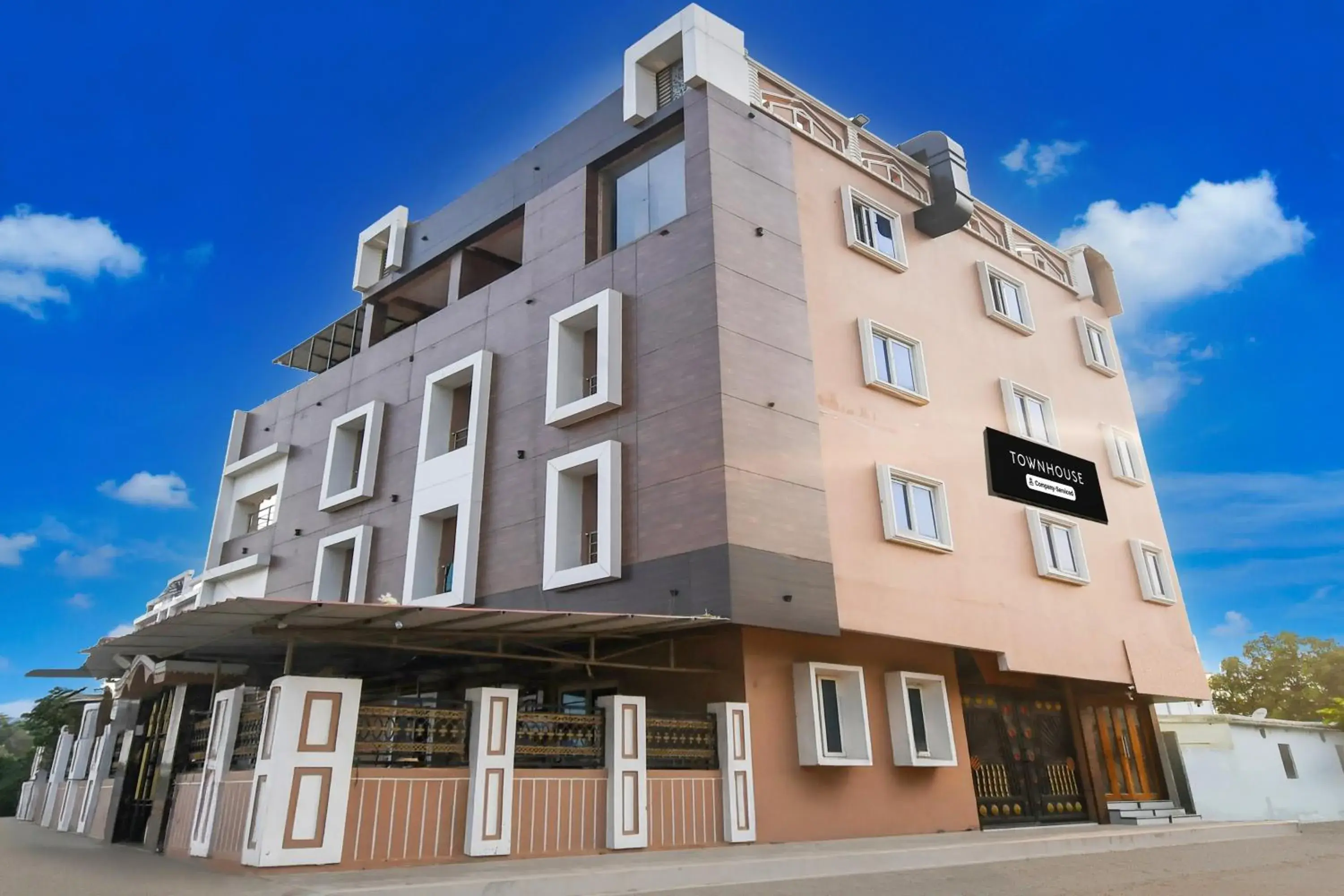 Facade/entrance in Super Townhouse Puri Formerly Hotel Narashingha Facade/entrance in Super Townhouse Puri Formerly Hotel Narashingha