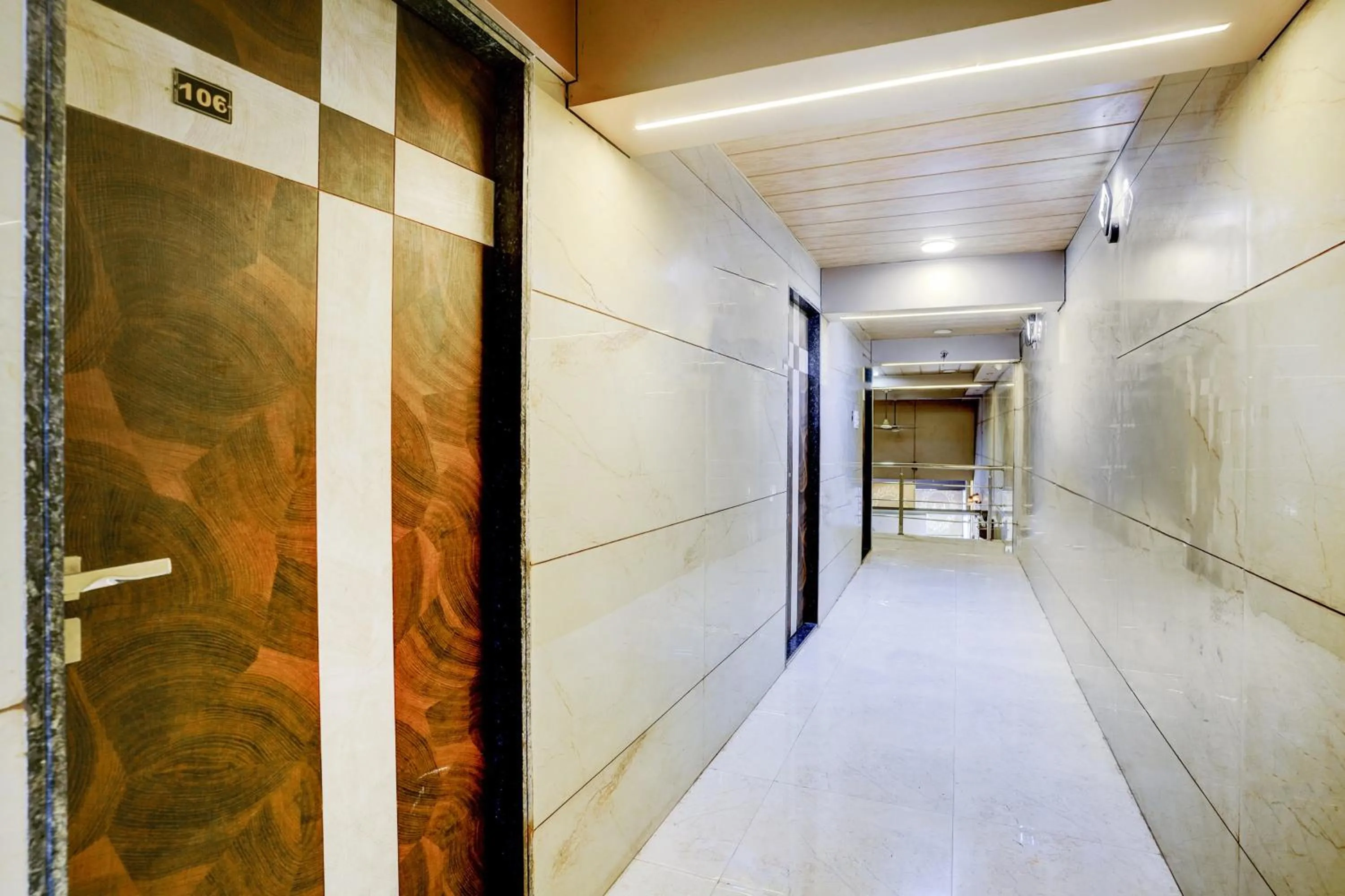 Hotel O Ambedkar Chowk Ulhasnagar