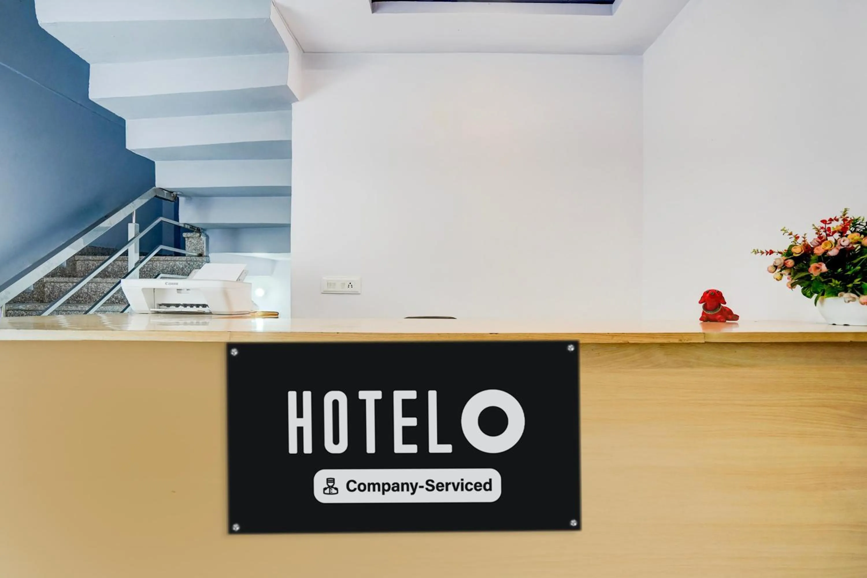 Lobby or reception in Super Hotel O Gomti Nagar Near Amity Formerly Hotel Green Apple