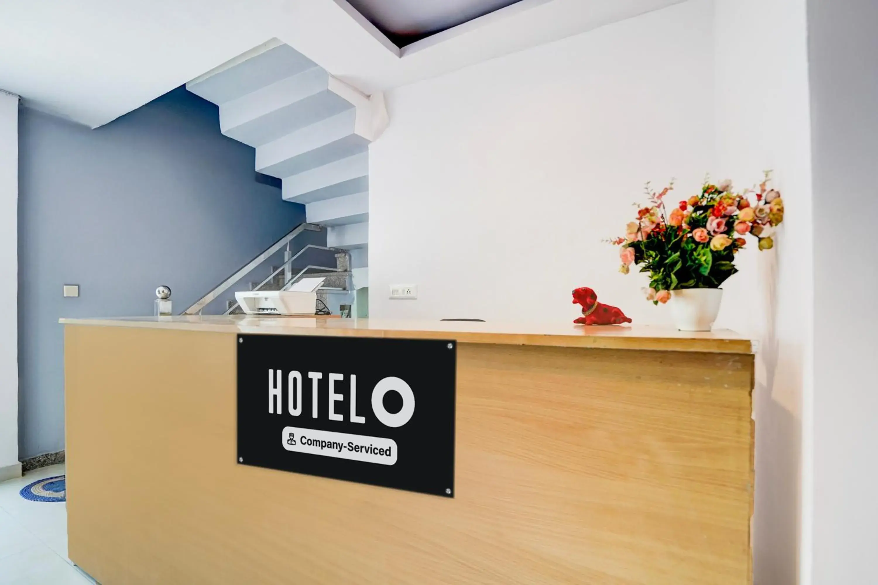 Lobby or reception in Super Hotel O Gomti Nagar Near Amity Formerly Hotel Green Apple Lobby or reception in Super Hotel O Gomti Nagar Near Amity Formerly Hotel Green Apple