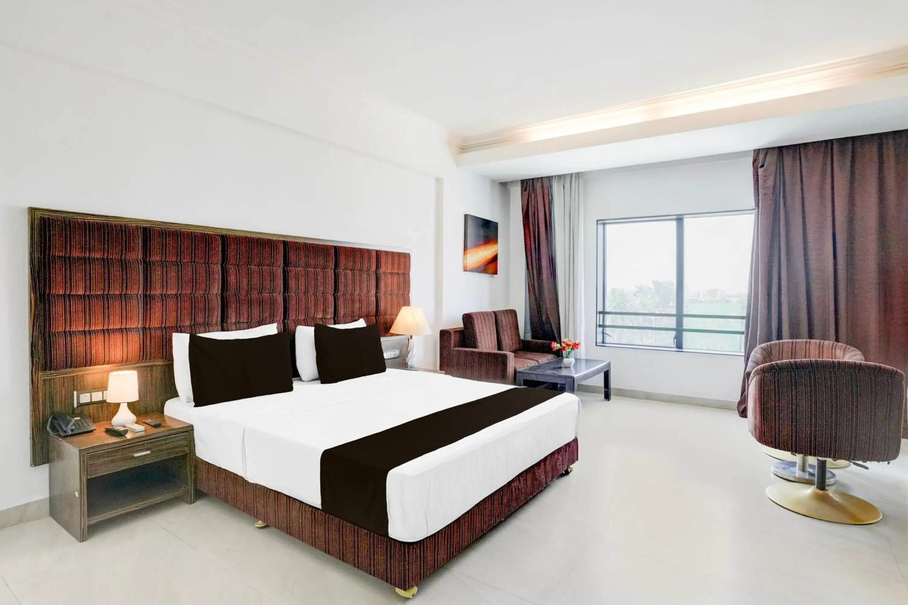 Suite - single occupancy in Super Townhouse Bharuch Near Railway Station Formerly Hotel Kohinoor Suite - single occupancy in Super Townhouse Bharuch Near Railway Station Formerly Hotel Kohinoor