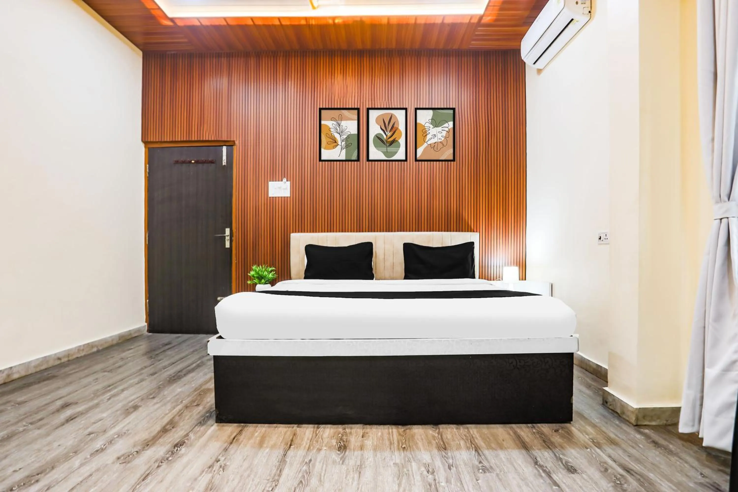 Bedroom, Bed in Super Collection O Jagannath Mandir Road Formerly Paradise Residency