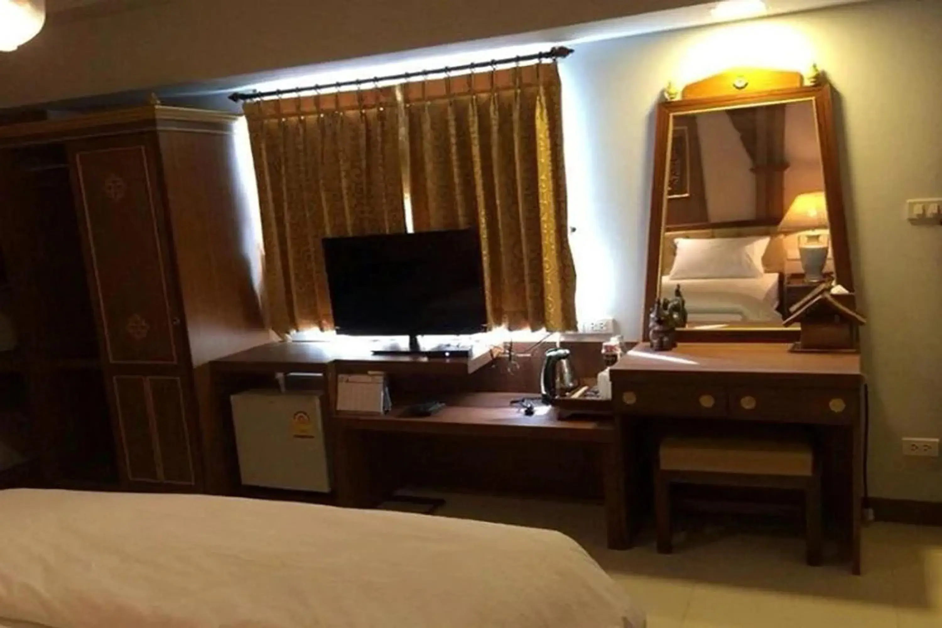 TV and multimedia, Bed in Kim Hotel At Morleng TV and multimedia, Bed in Kim Hotel At Morleng