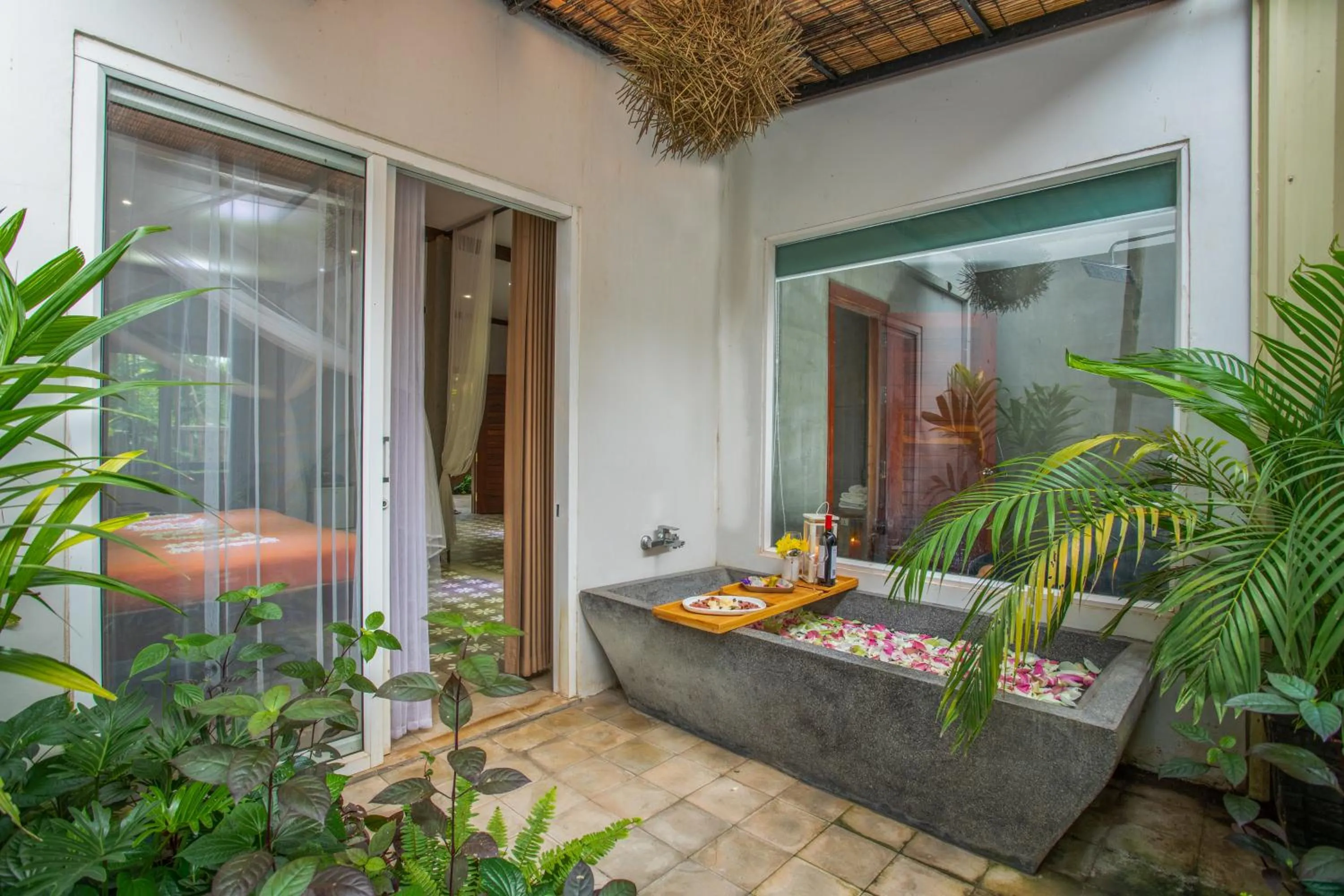 Patio in Isann Lodge