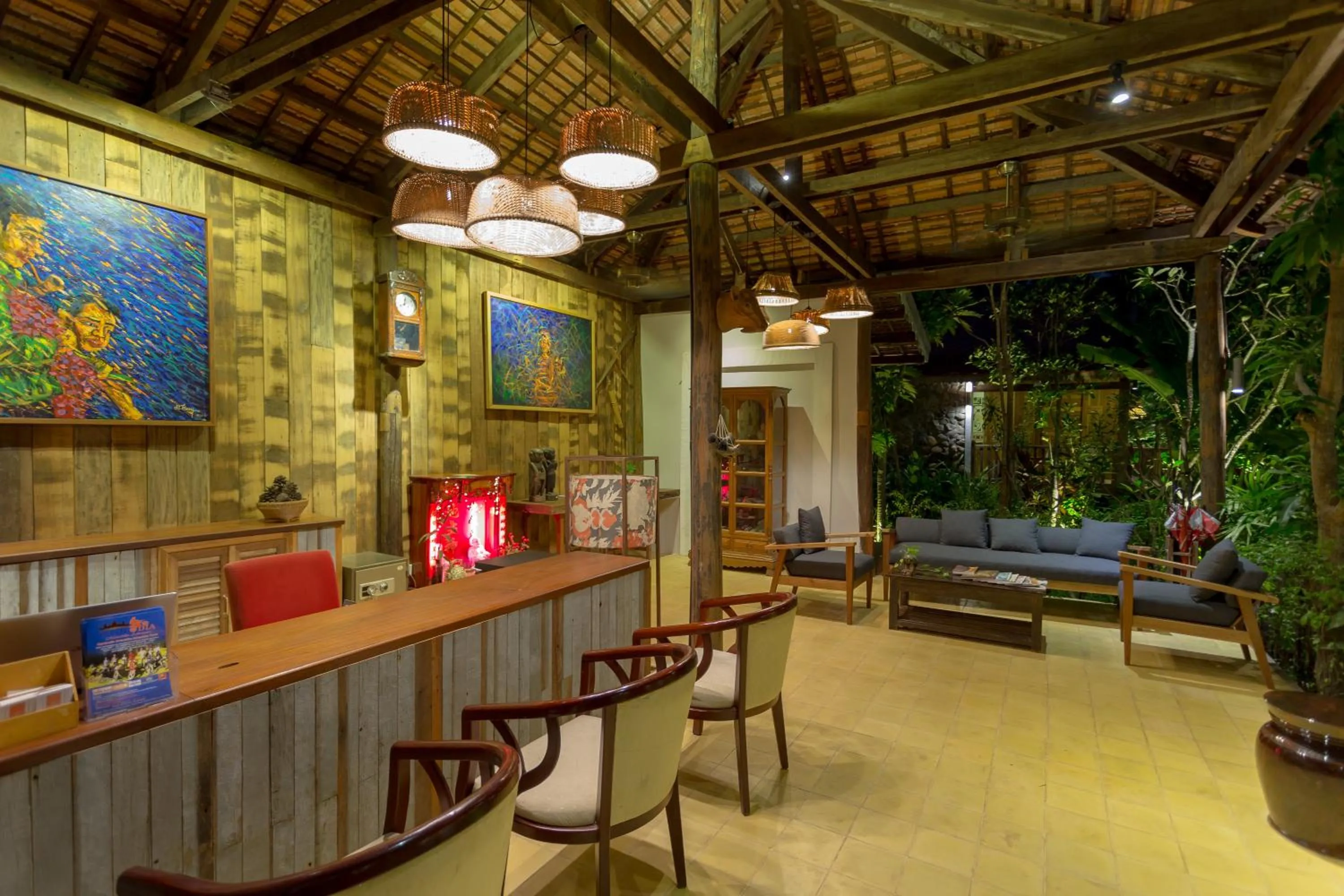 Lobby or reception in Isann Lodge