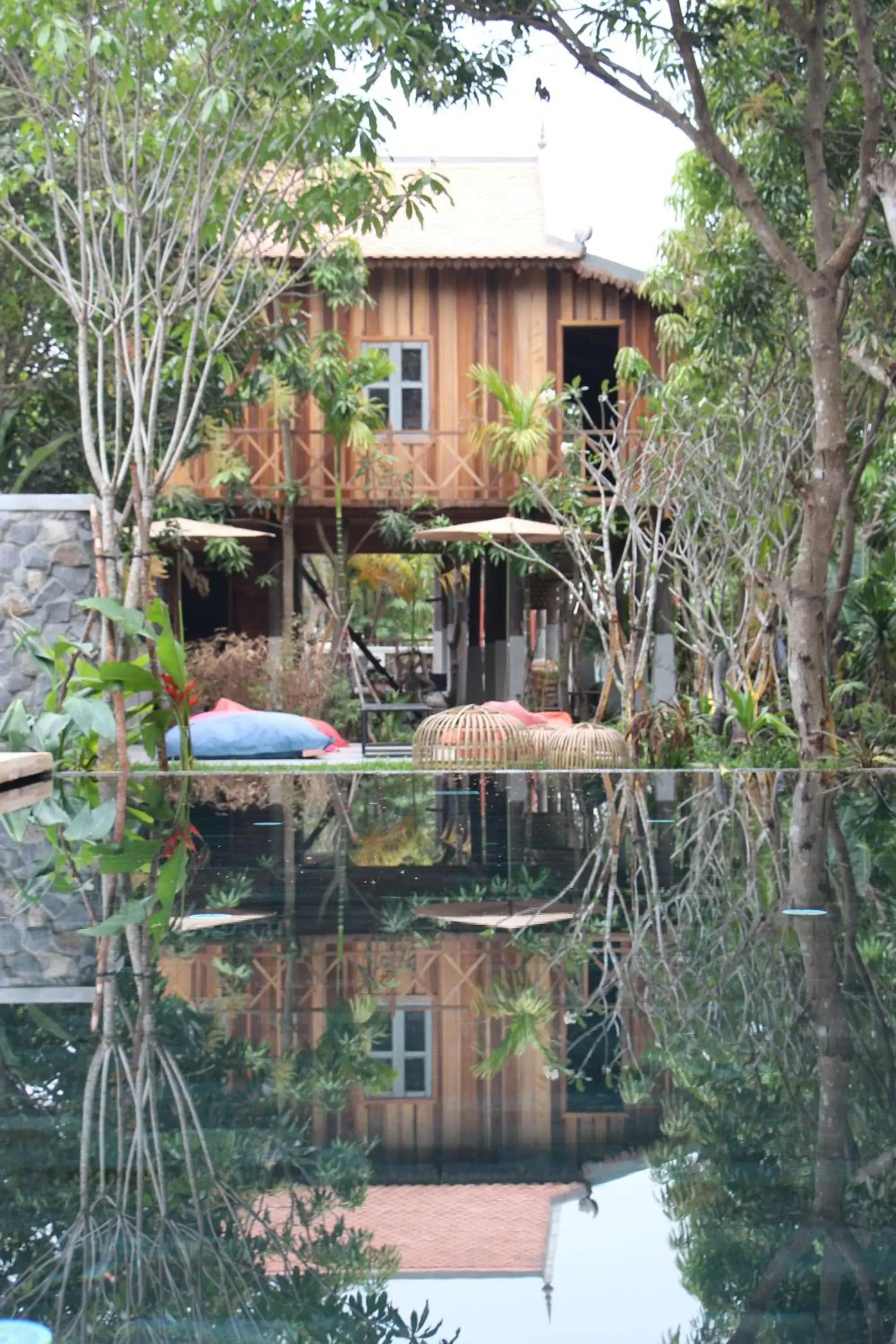 Swimming pool in Isann Lodge Swimming pool in Isann Lodge