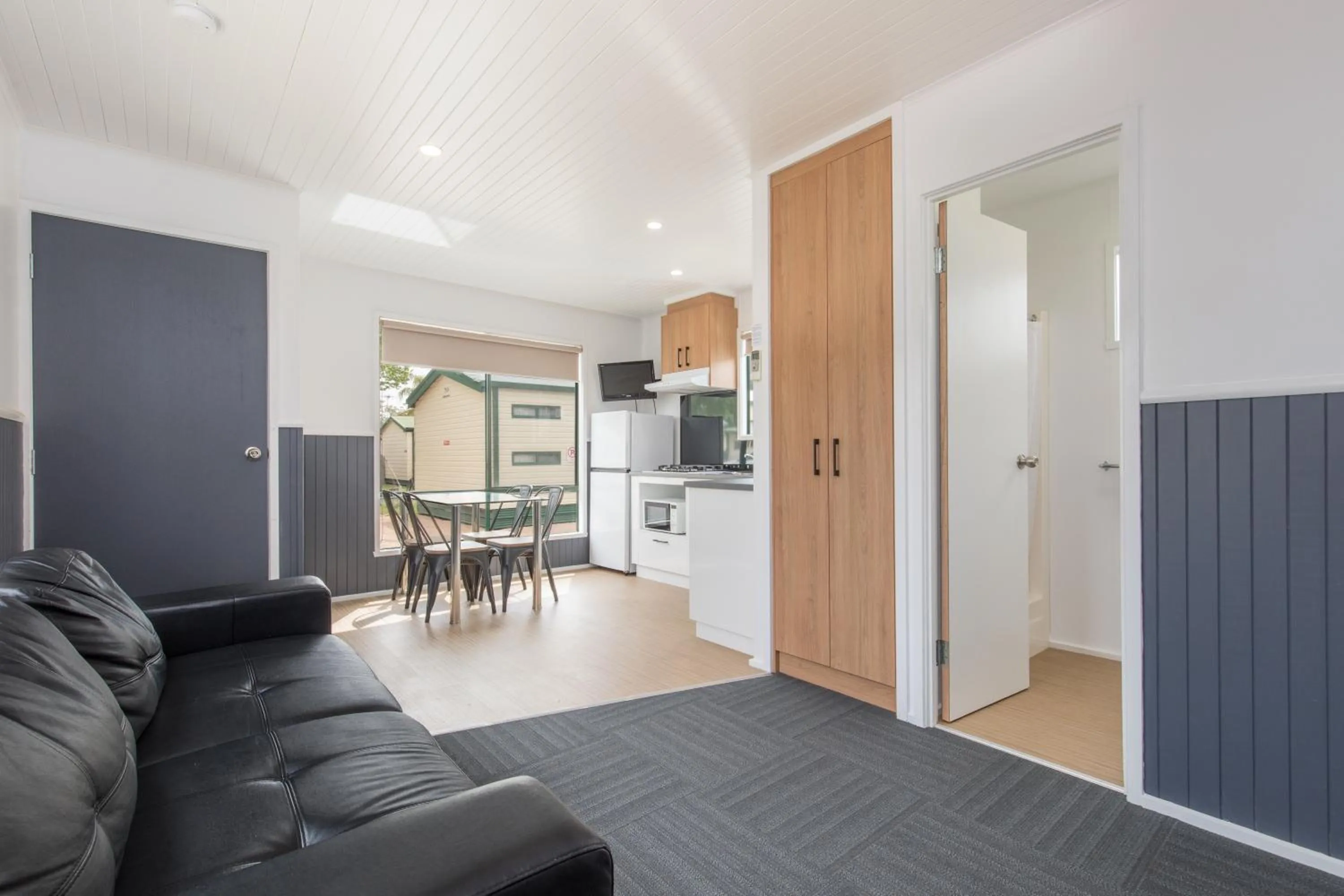 2 bedroom cabin  in All Seasons Mildura Holiday Park
