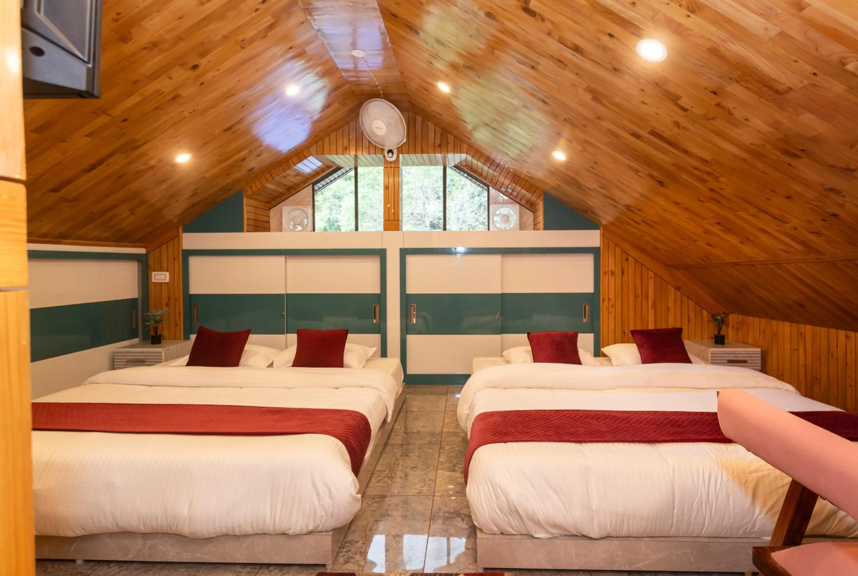 Suite with Balcony in Tara Van - Best Mountain View Hotel in Dharamkot