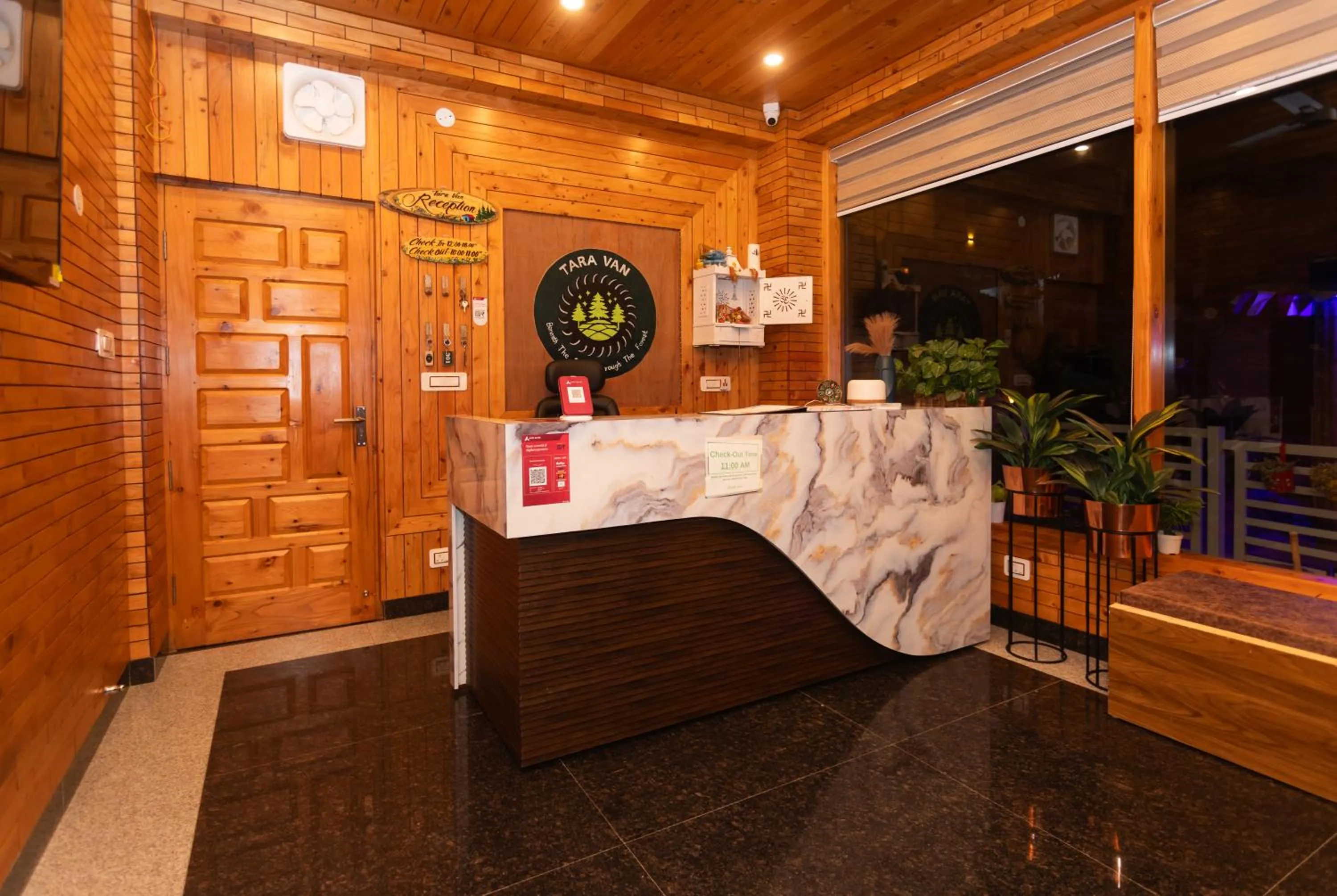 Tara Van - Best Mountain View Hotel in Dharamkot