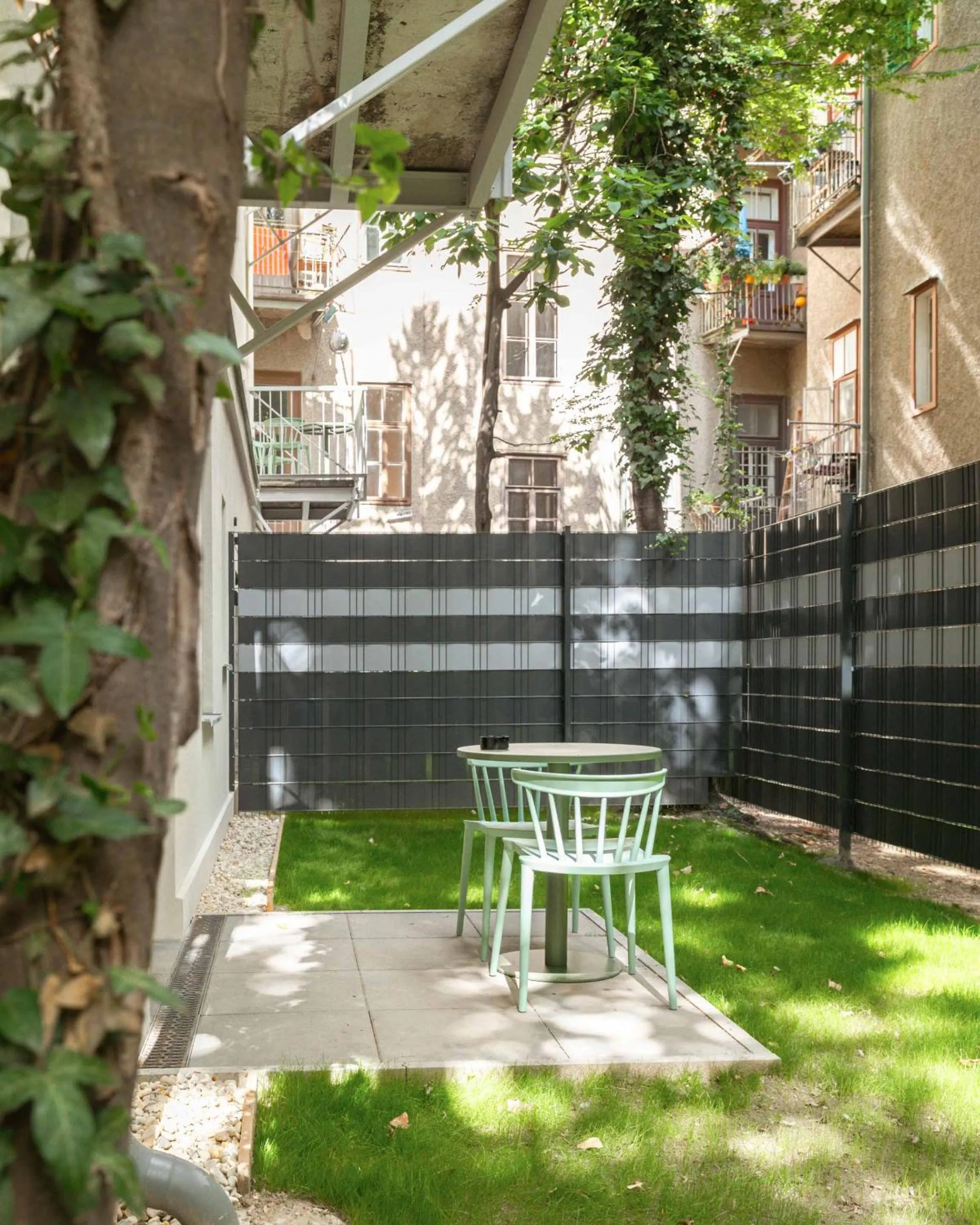 Patio in Limehome Graz Trauttmansdorffgasse