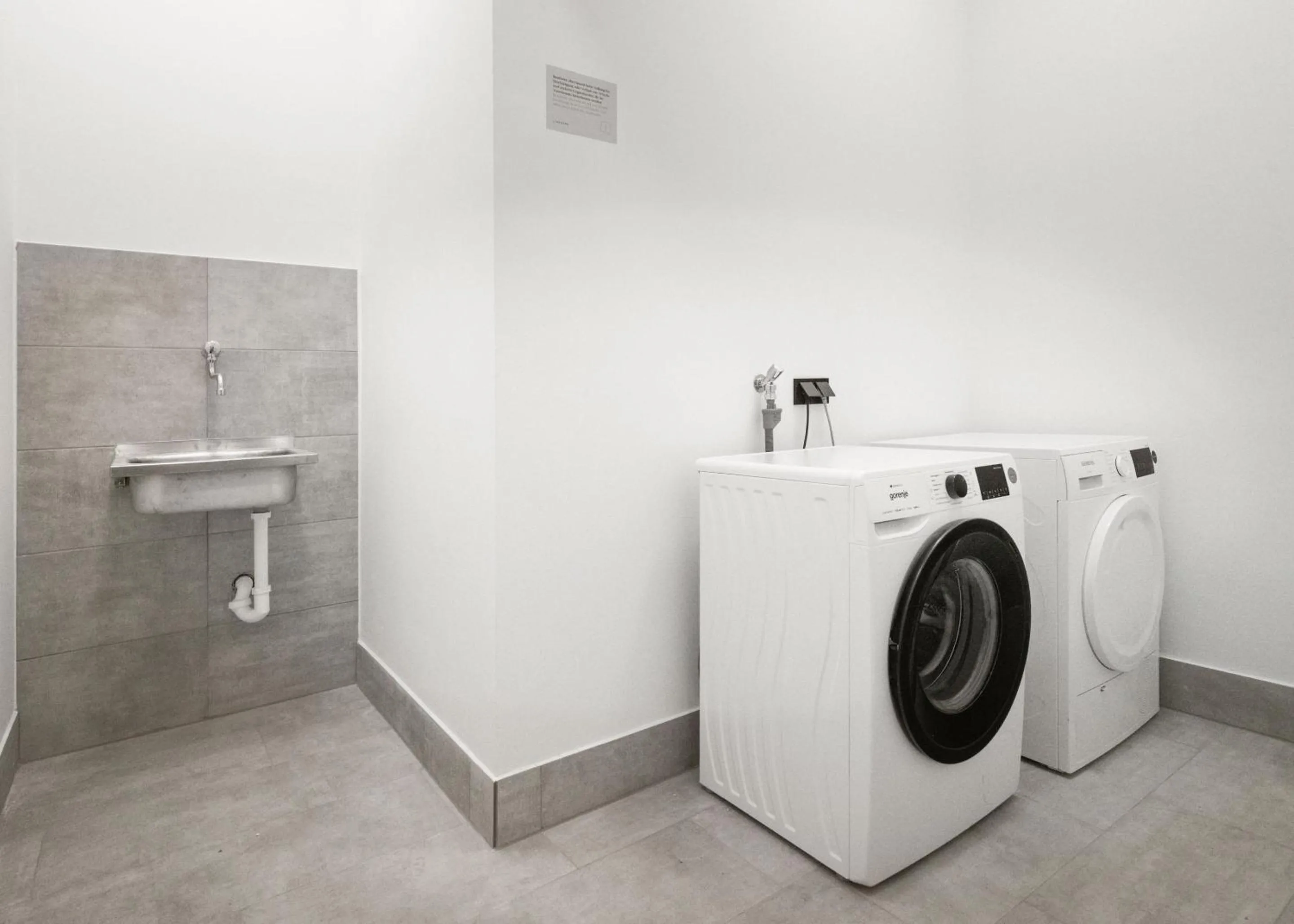 laundry in Limehome Graz Trauttmansdorffgasse