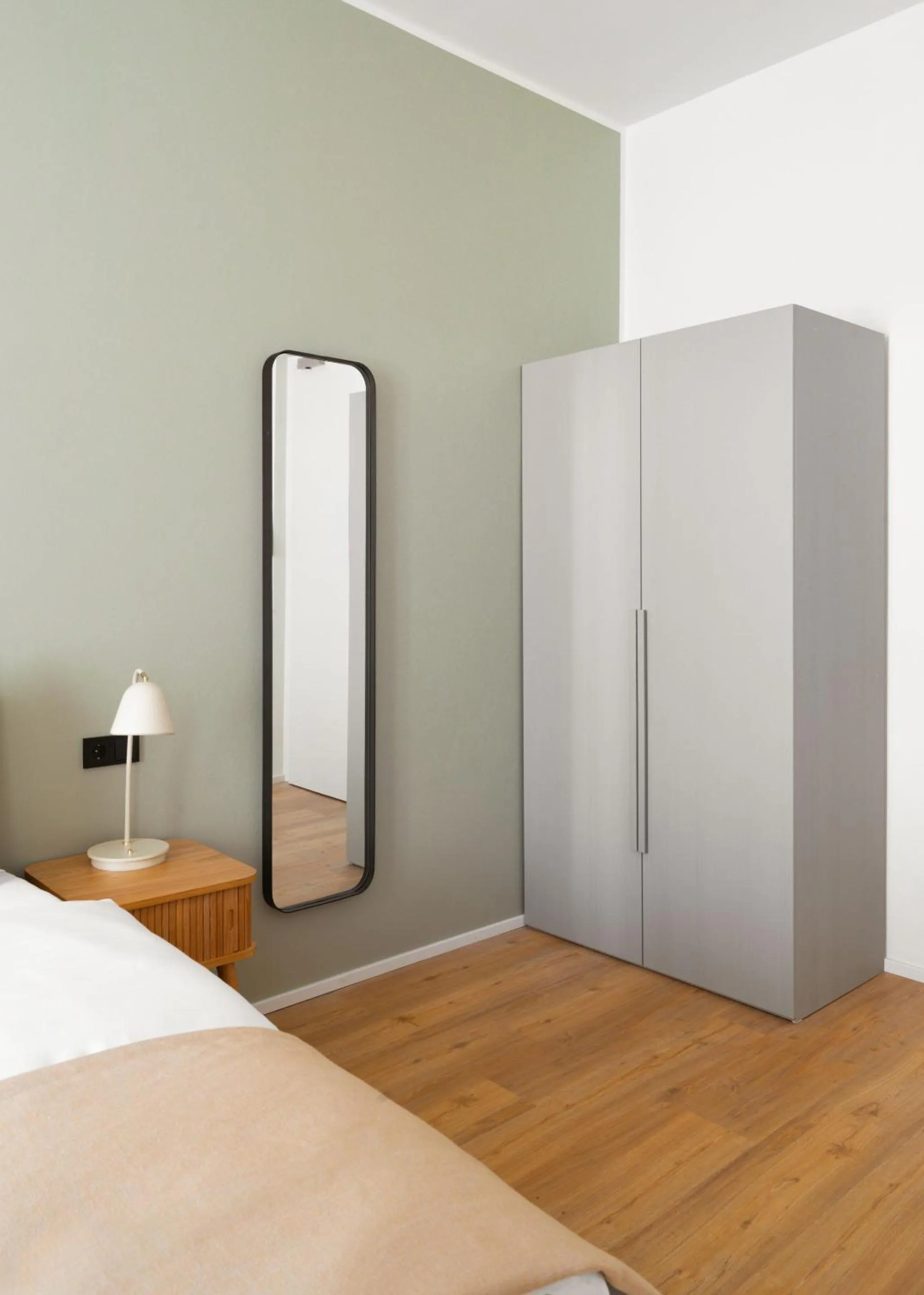 Bedroom, Bed in Limehome Graz Trauttmansdorffgasse