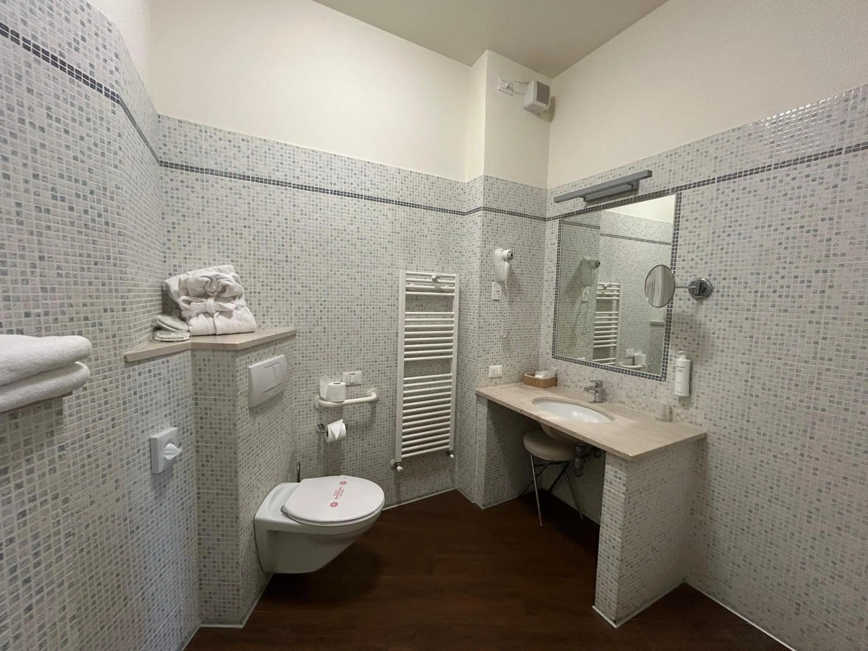 Bathroom in Best Western Cesena Hotel