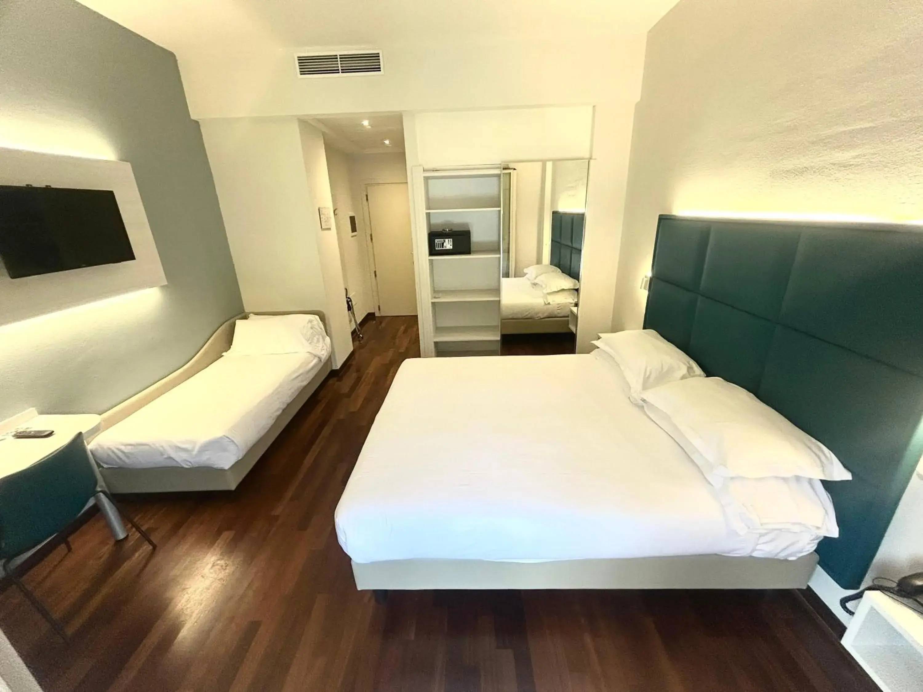 Bedroom, Bed in Best Western Cesena Hotel Bedroom, Bed in Best Western Cesena Hotel