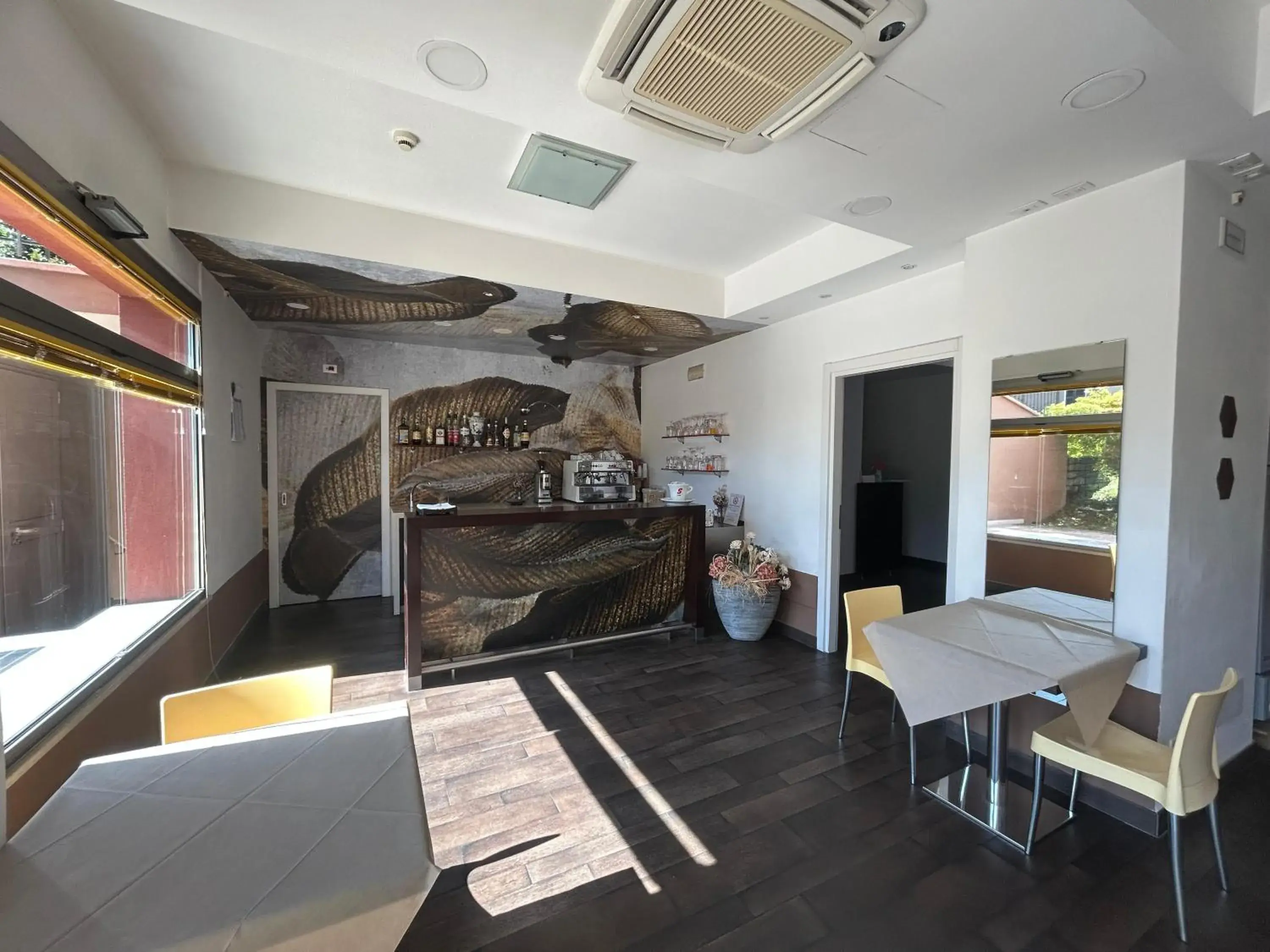 Lounge or bar, Bed in Best Western Cesena Hotel Lounge or bar, Bed in Best Western Cesena Hotel