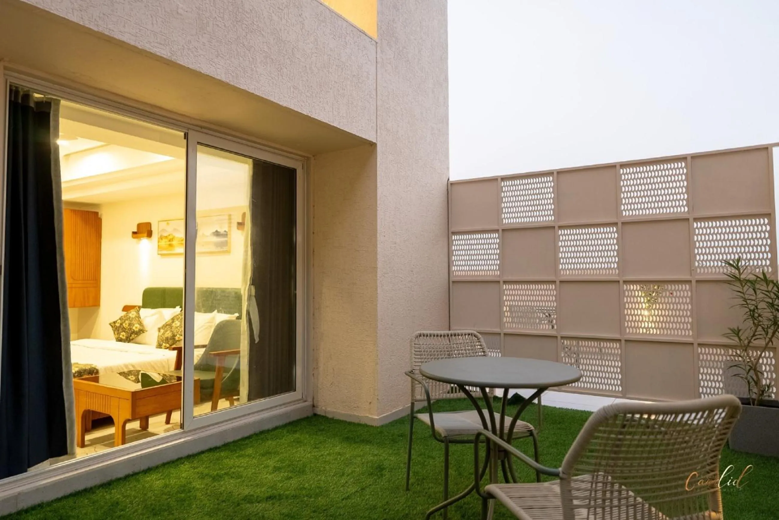 Patio in Hotel Grand Arose