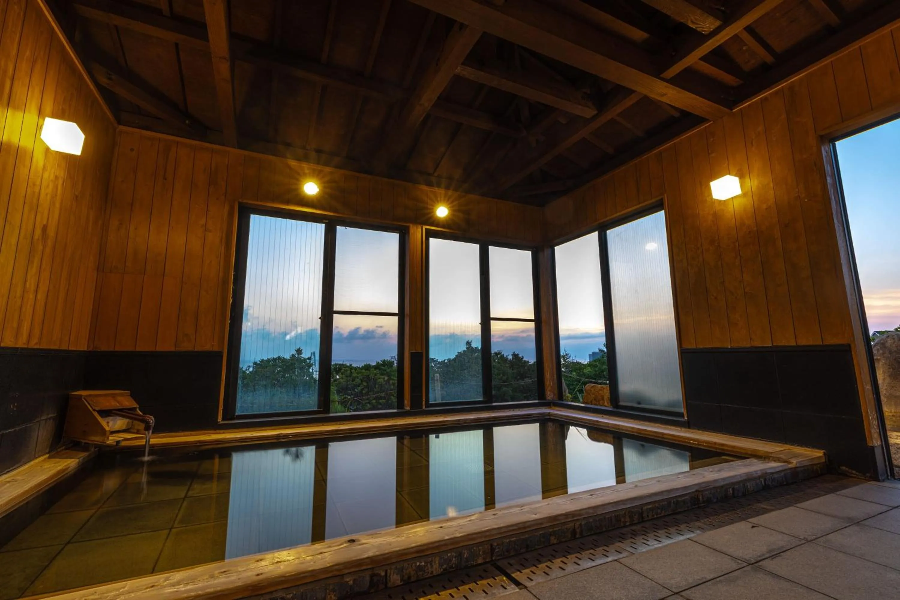 Grampus Inn Shirahama