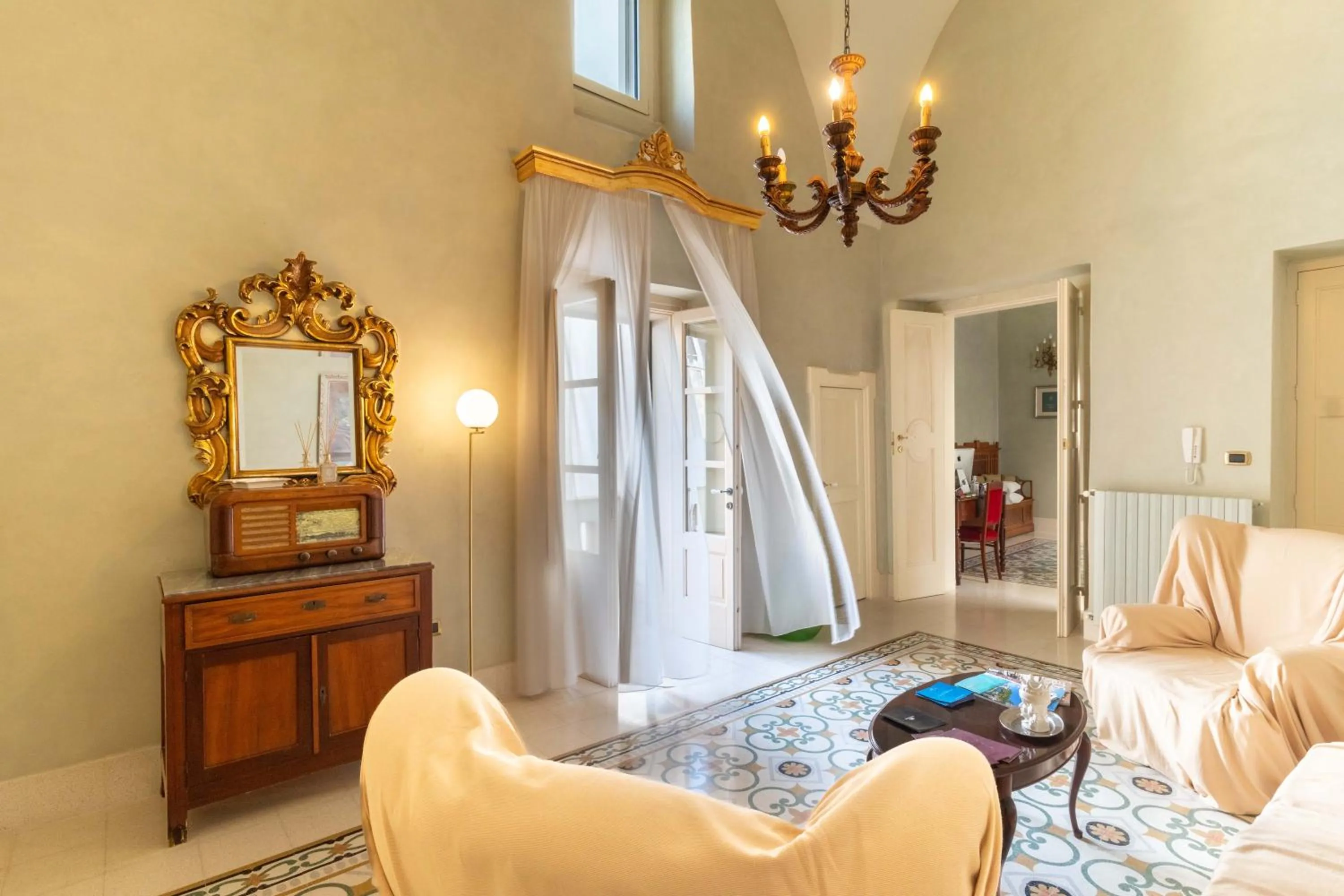 Decorative detail in Palazzo Zacà