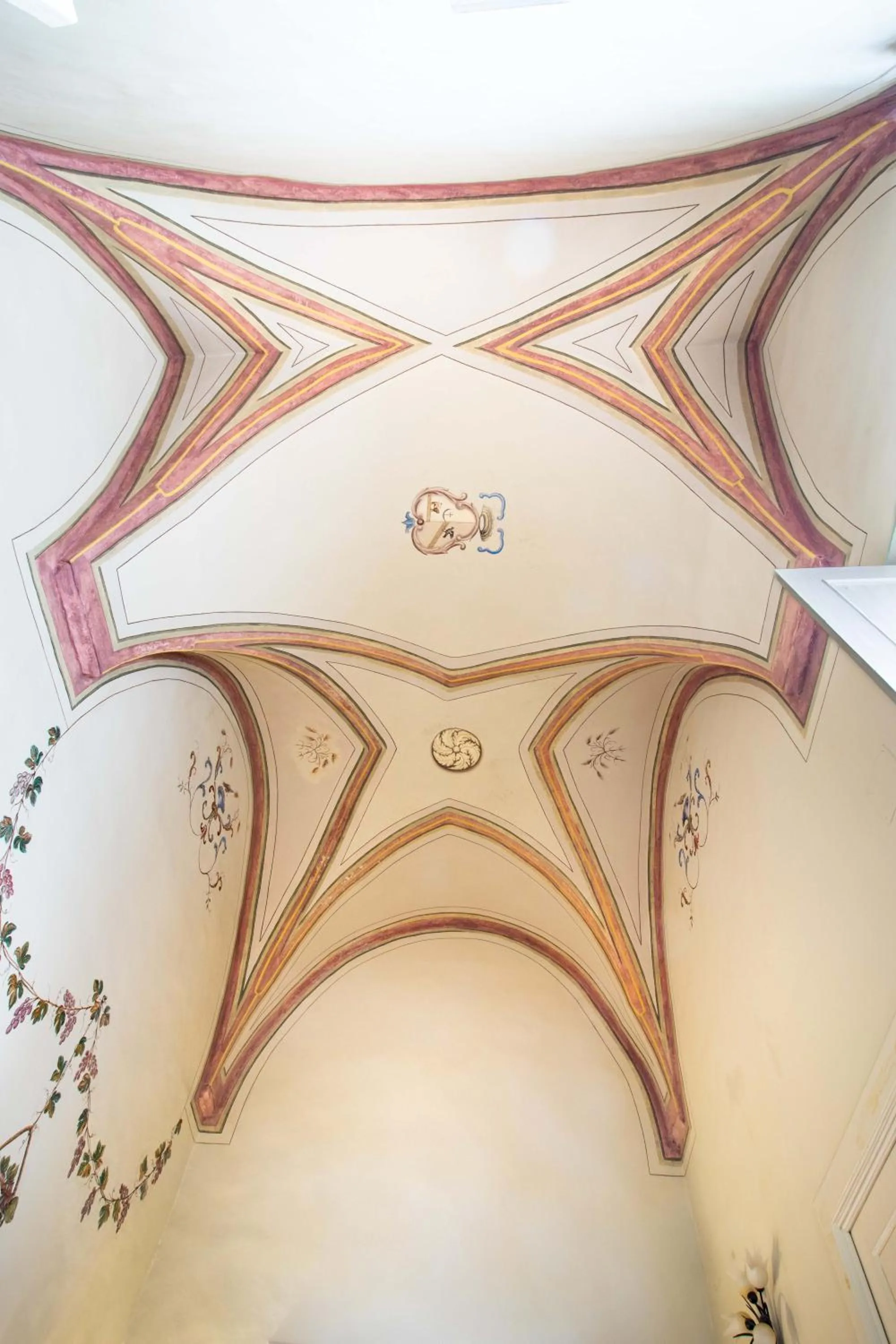 Decorative detail in Palazzo Zacà