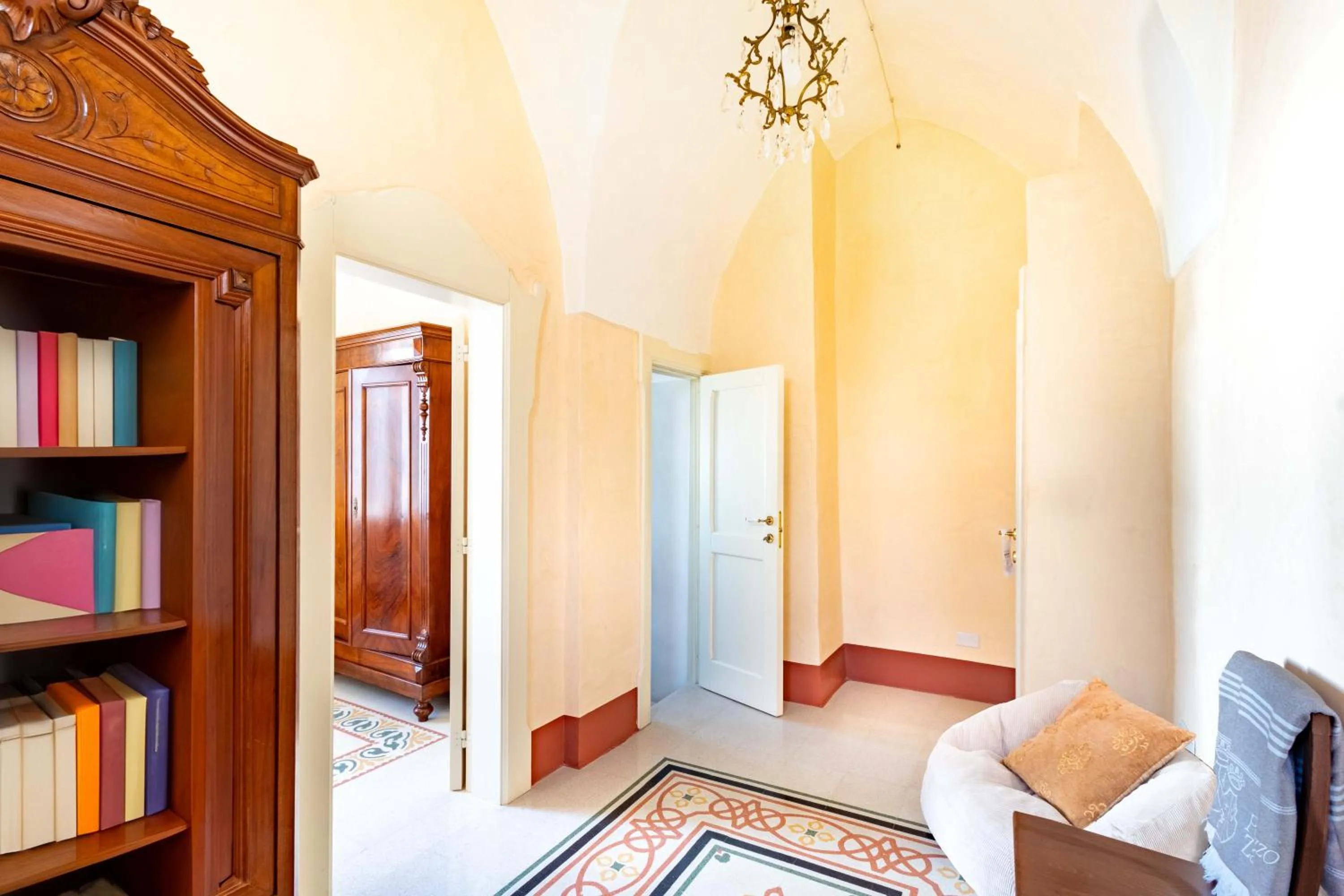 Seating area in Palazzo Zacà