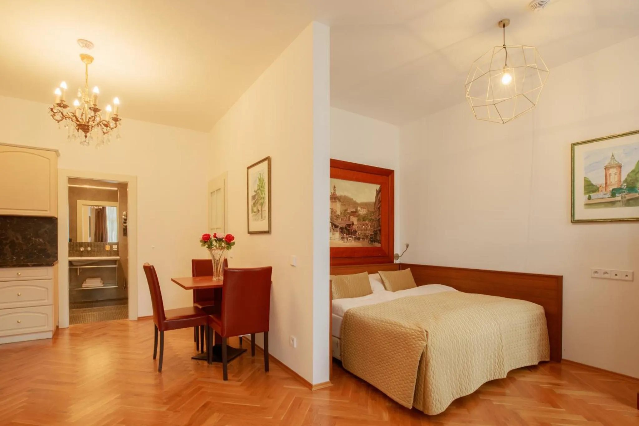 Bed in Hotel Golden Lamb