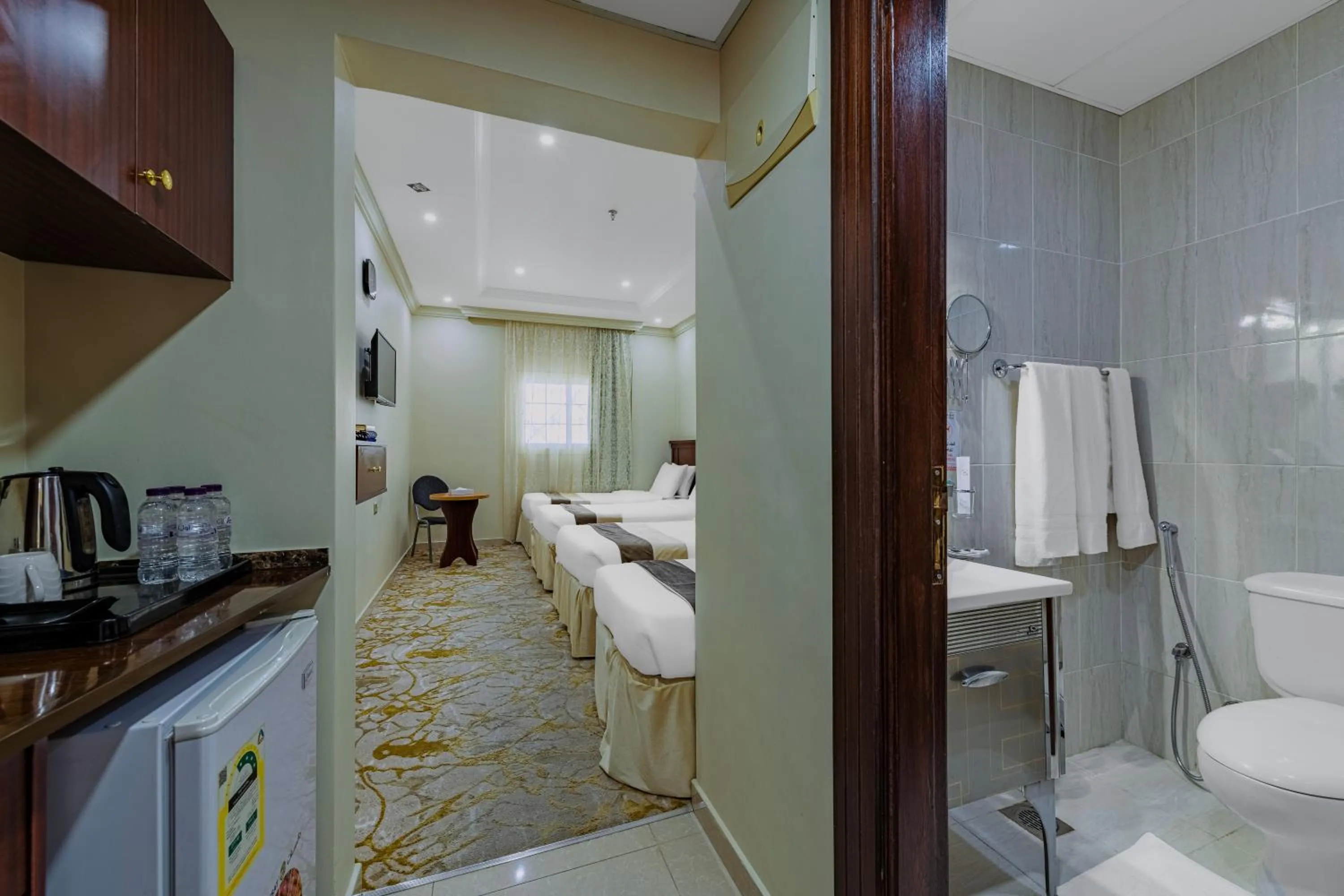 Coffee/tea facilities in Verta Alshisha Hotel