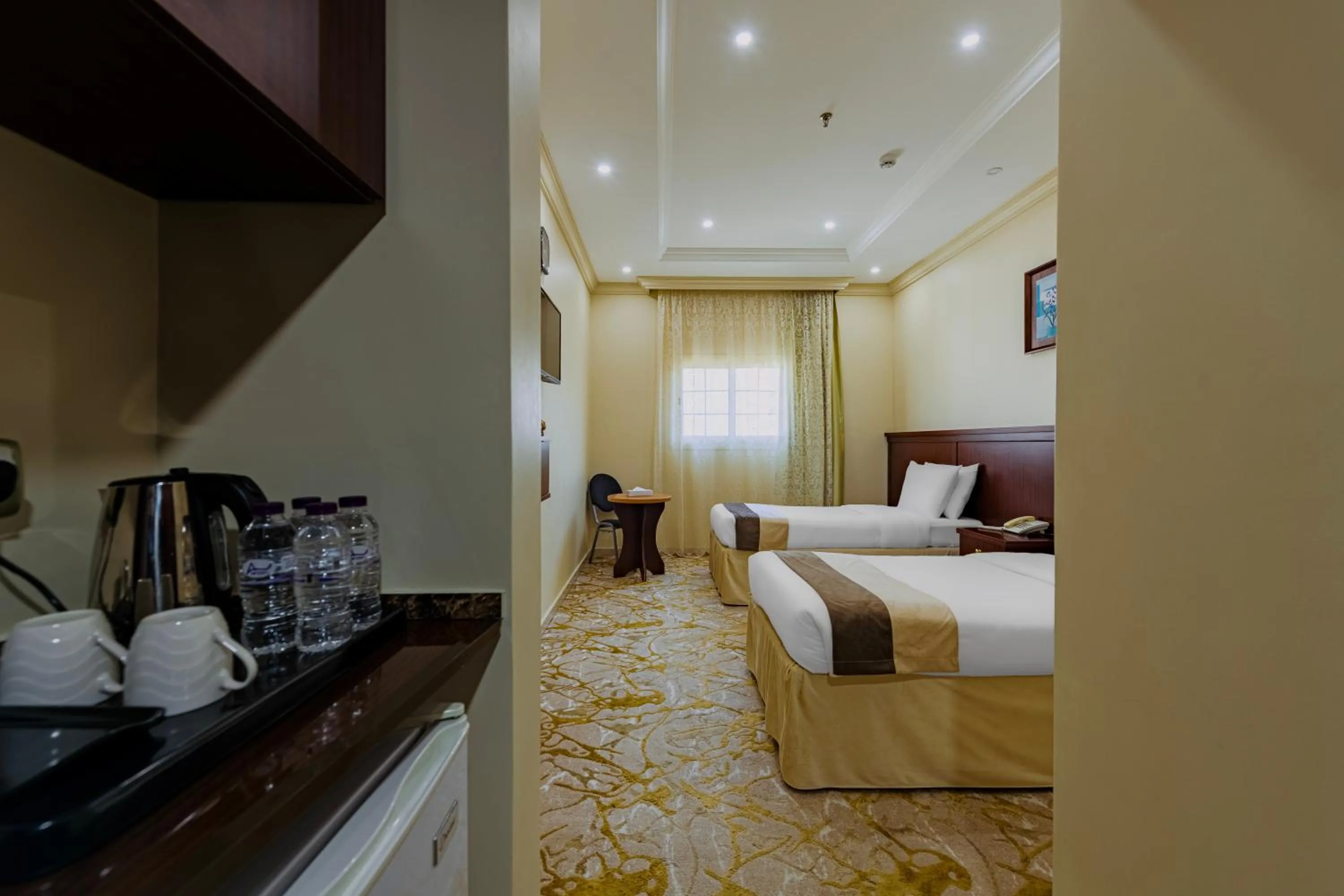 Coffee/tea facilities, Bed in Verta Alshisha Hotel