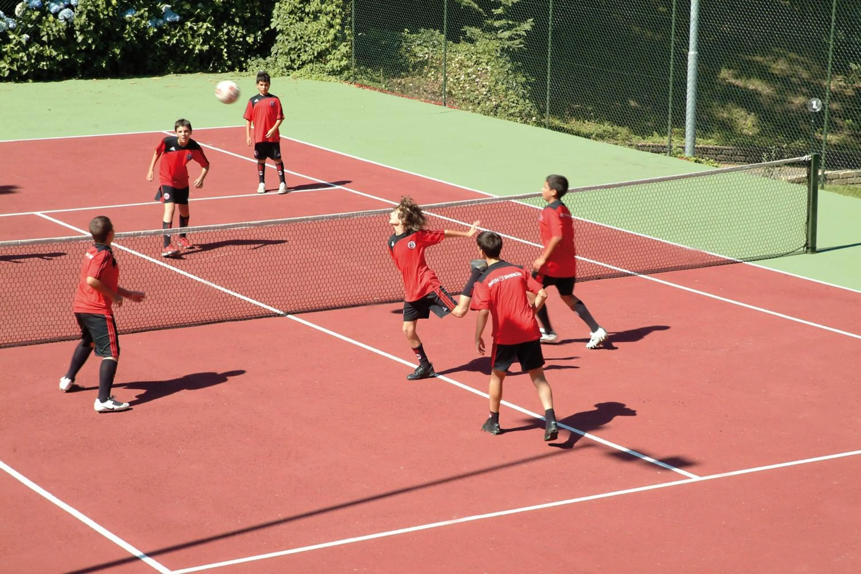 Tennis court in Balletti Park Hotel