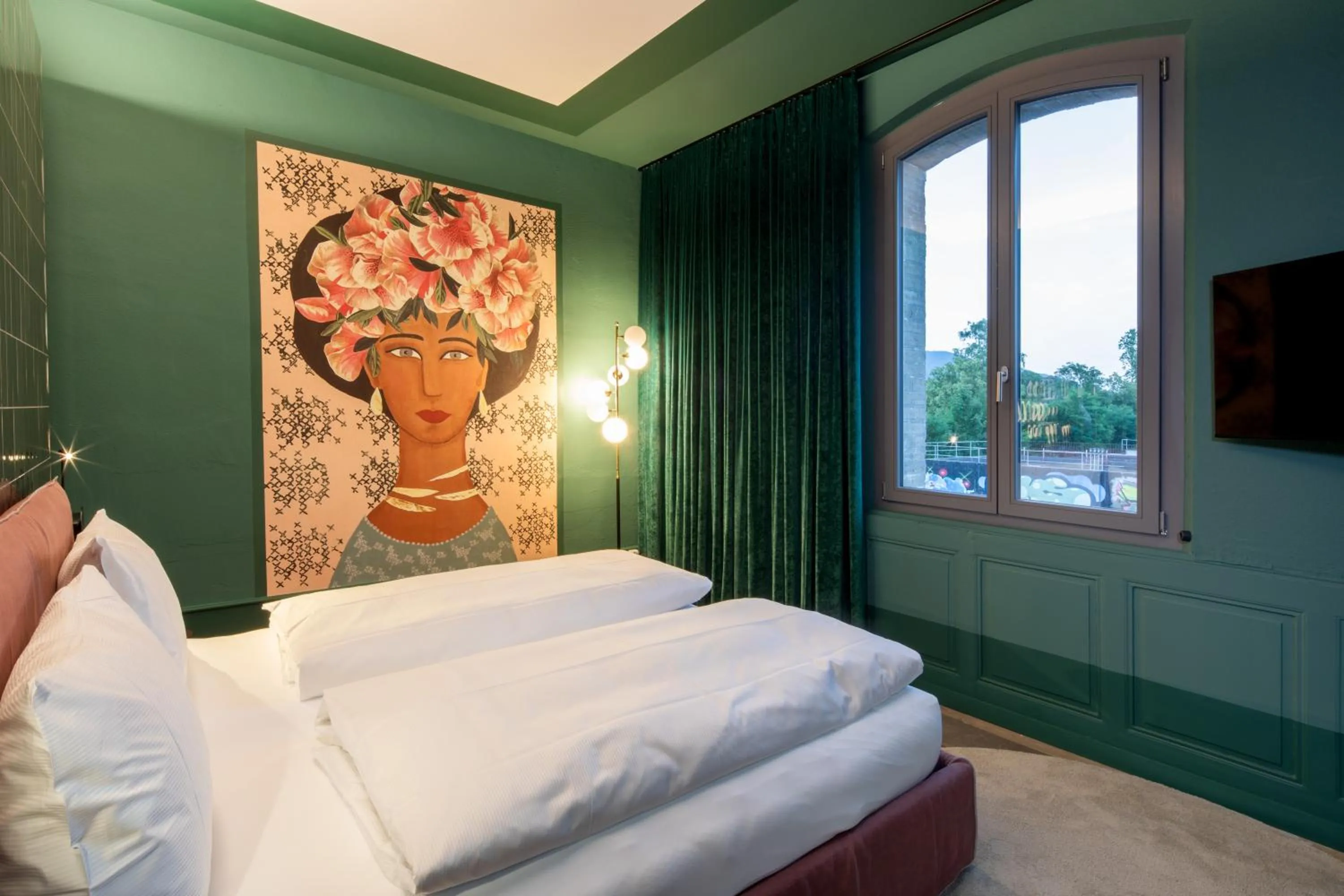 Aare Lodge Attisholz Self Check-in