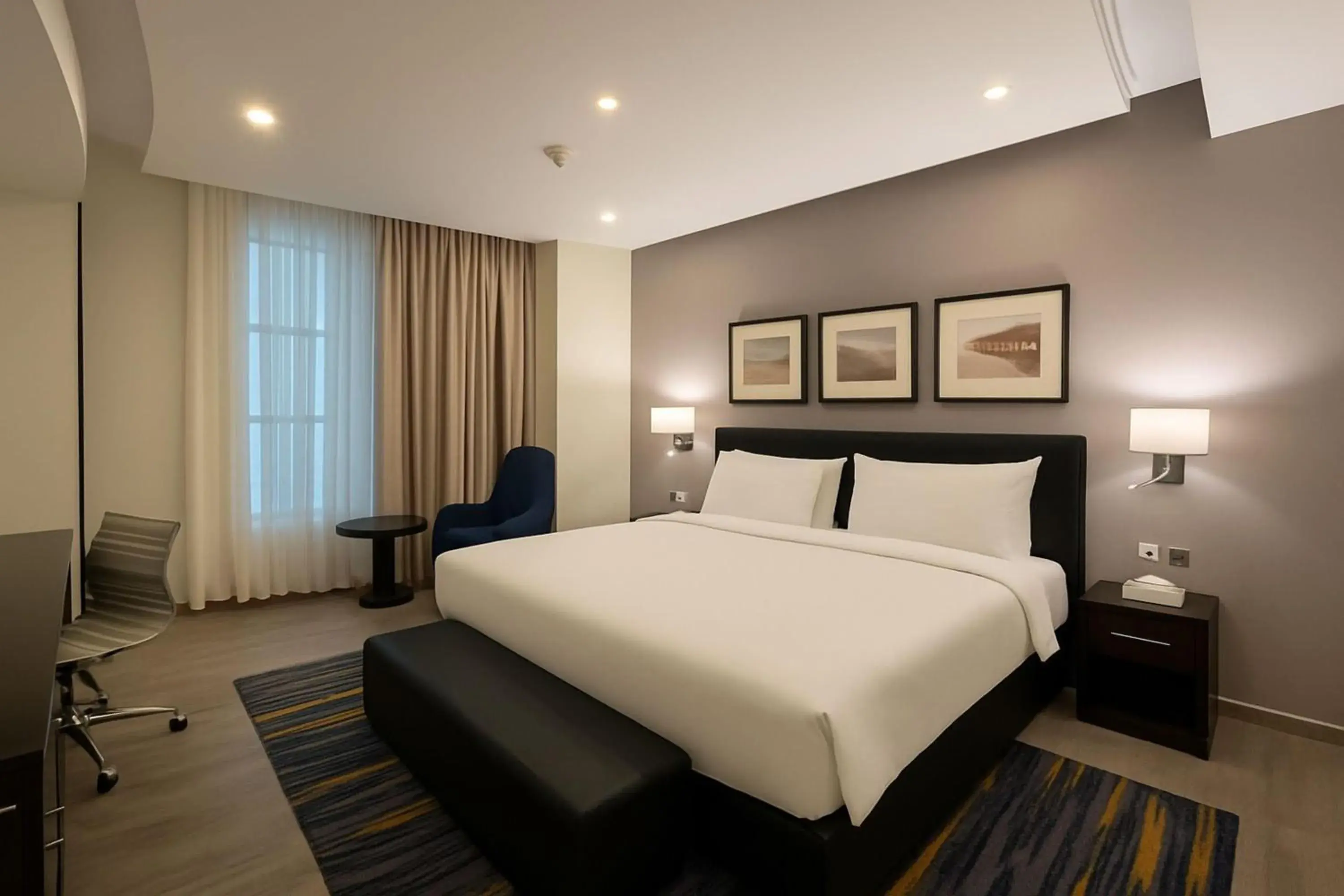 Bedroom, Bed in Radisson Blu Plaza Jeddah Bedroom, Bed in Radisson Blu Plaza Jeddah