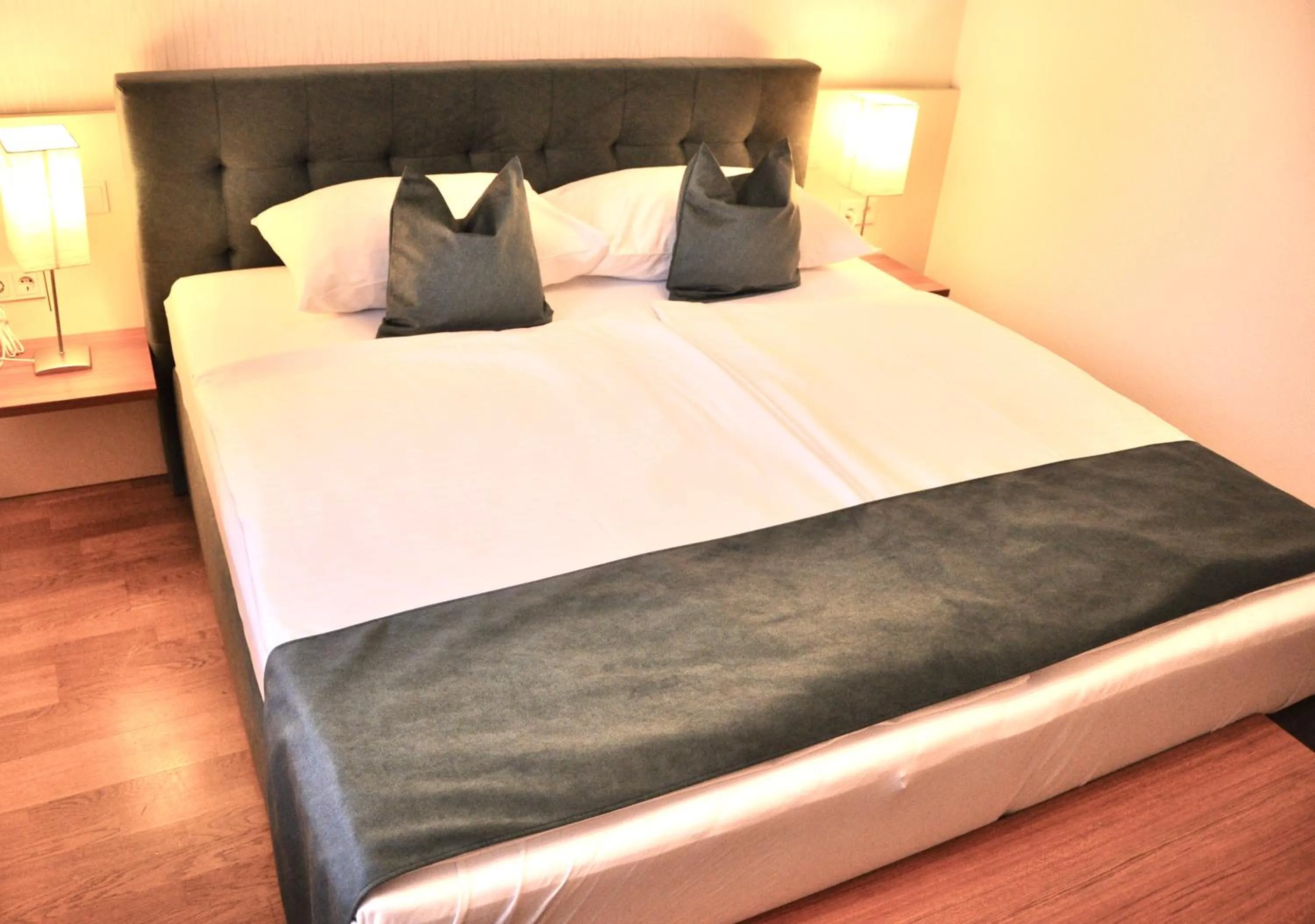 Photo of the whole room, Bed in Home Sweet Apartments - A cozy welcome