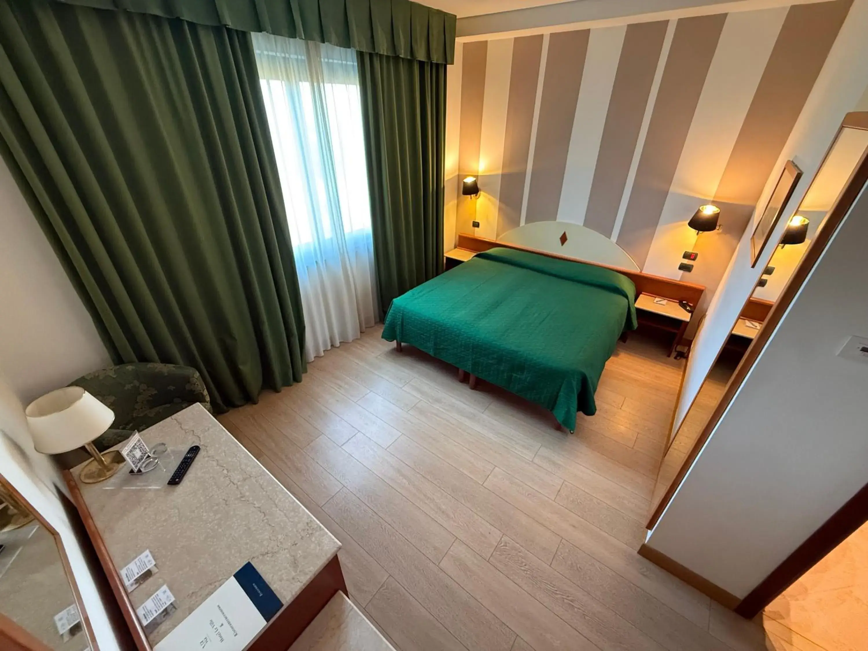 Double or Twin Room in Hotel Le Ville Double or Twin Room in Hotel Le Ville