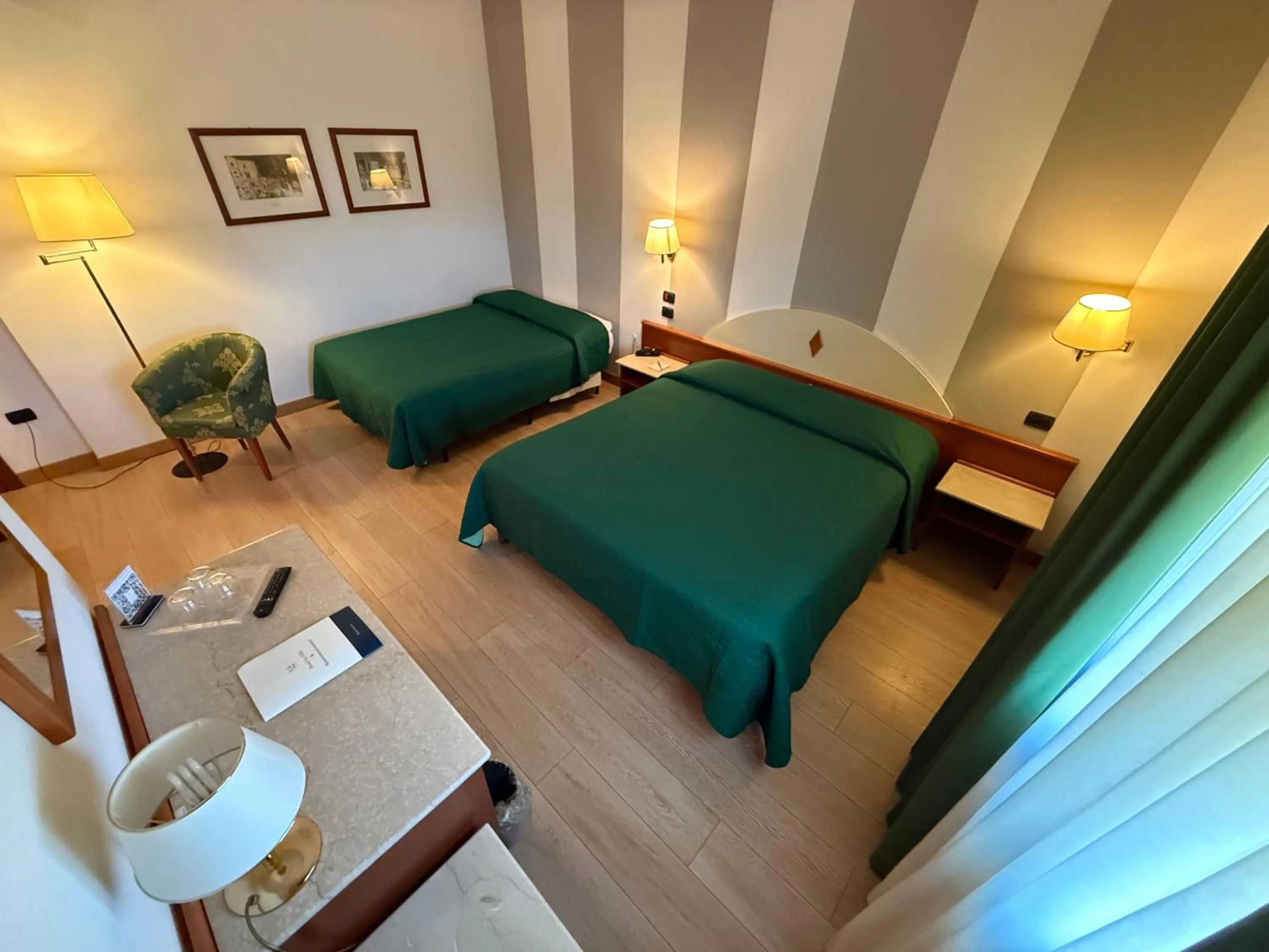 Bedroom, Bed in Hotel Le Ville