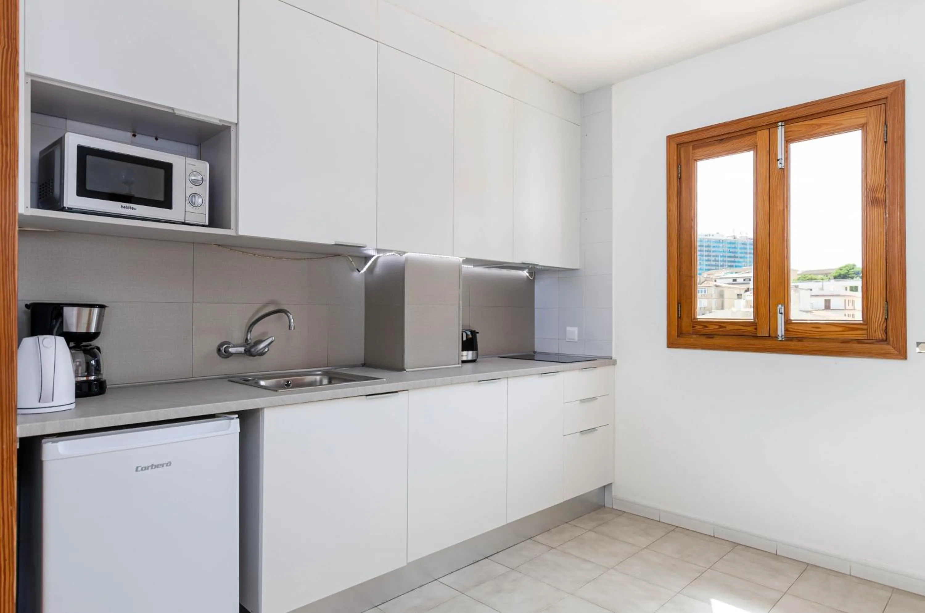 Kitchen or kitchenette in Mar Brava Apartments
