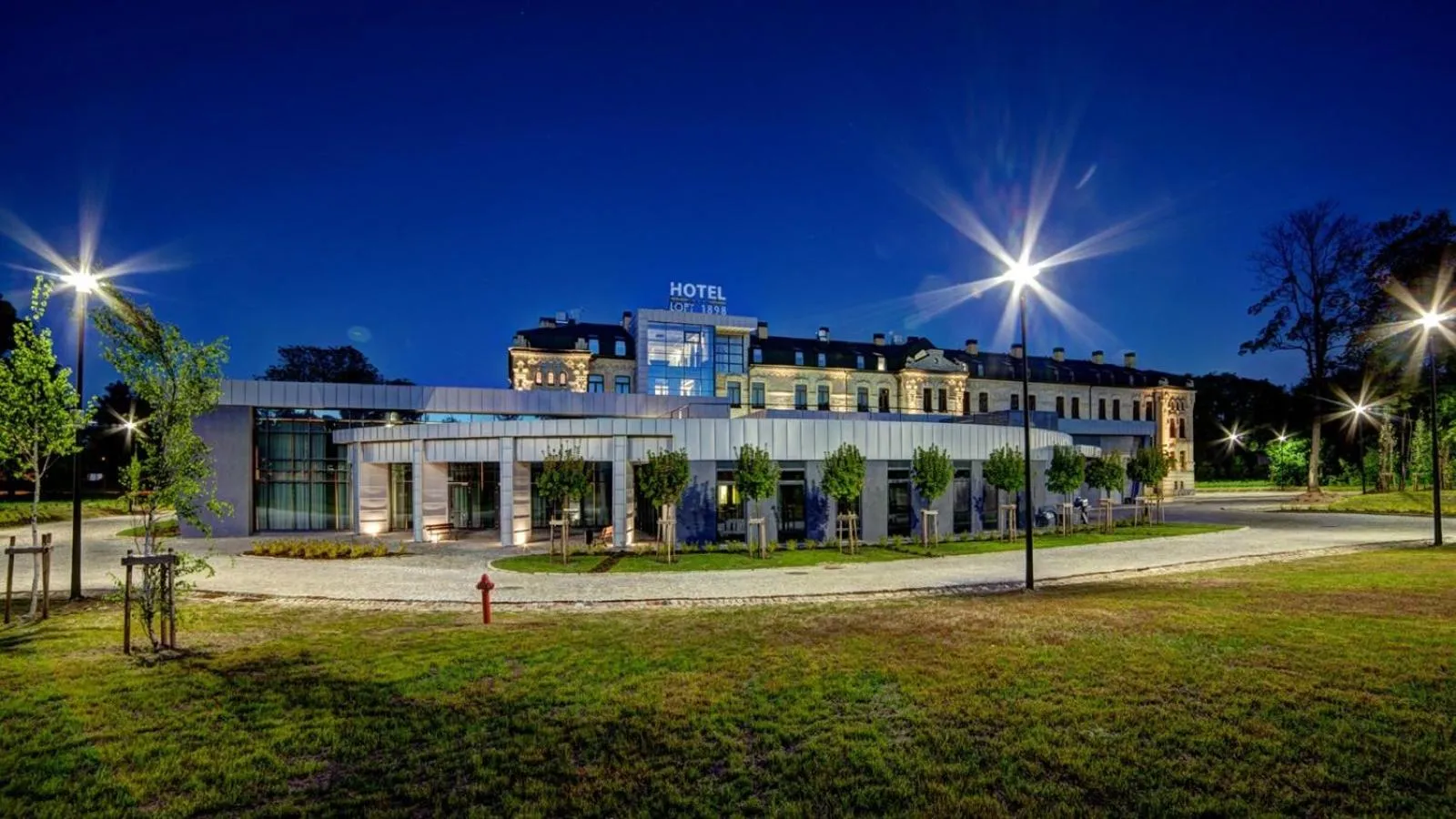 Property building in Hotel Loft 1898