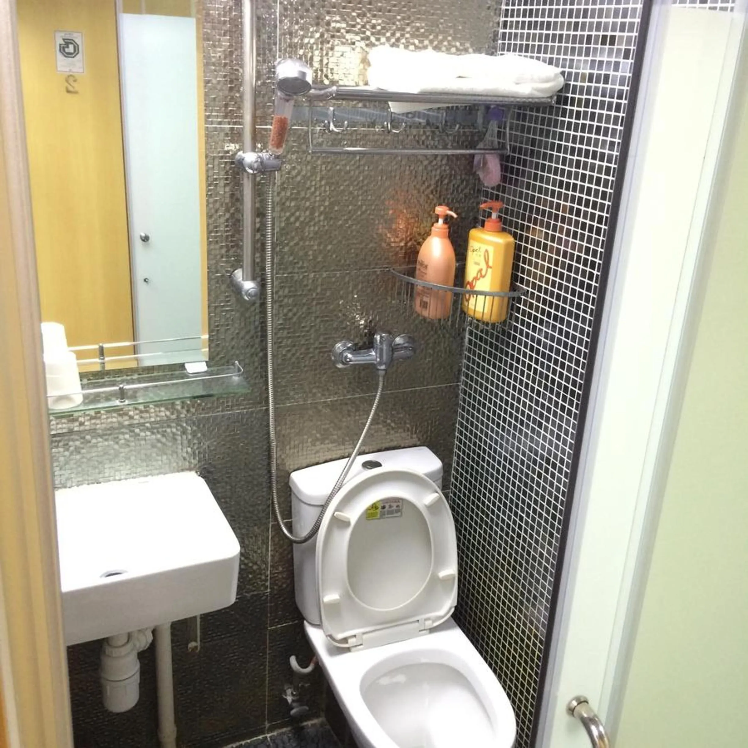 Bathroom in Jinhai Hotel