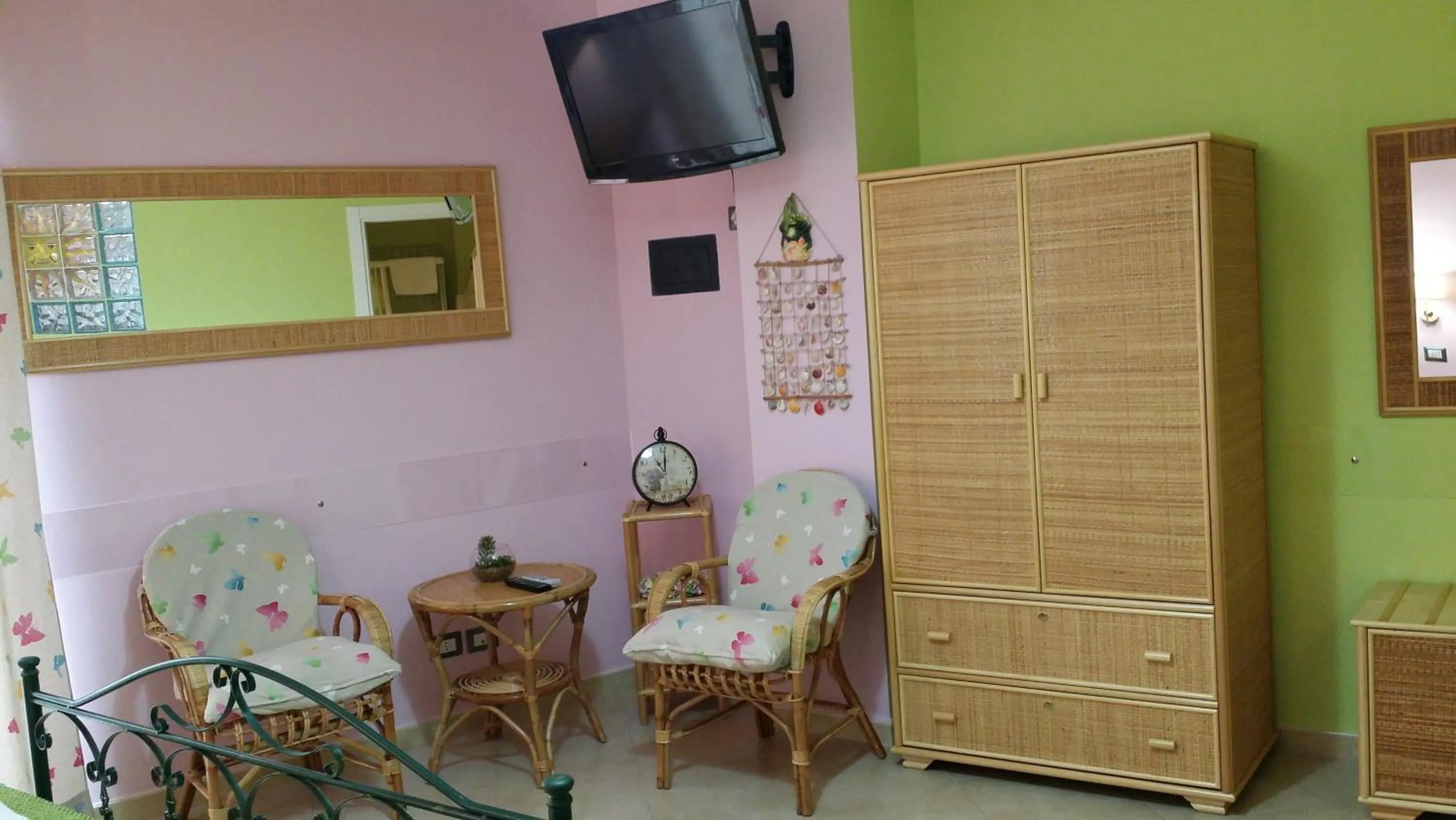 Photo of the whole room in B&B Sunshine