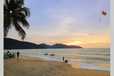Apartment with River View and Partial Sea View in By The Sea @ Luxury Suites, Batu Ferringhi