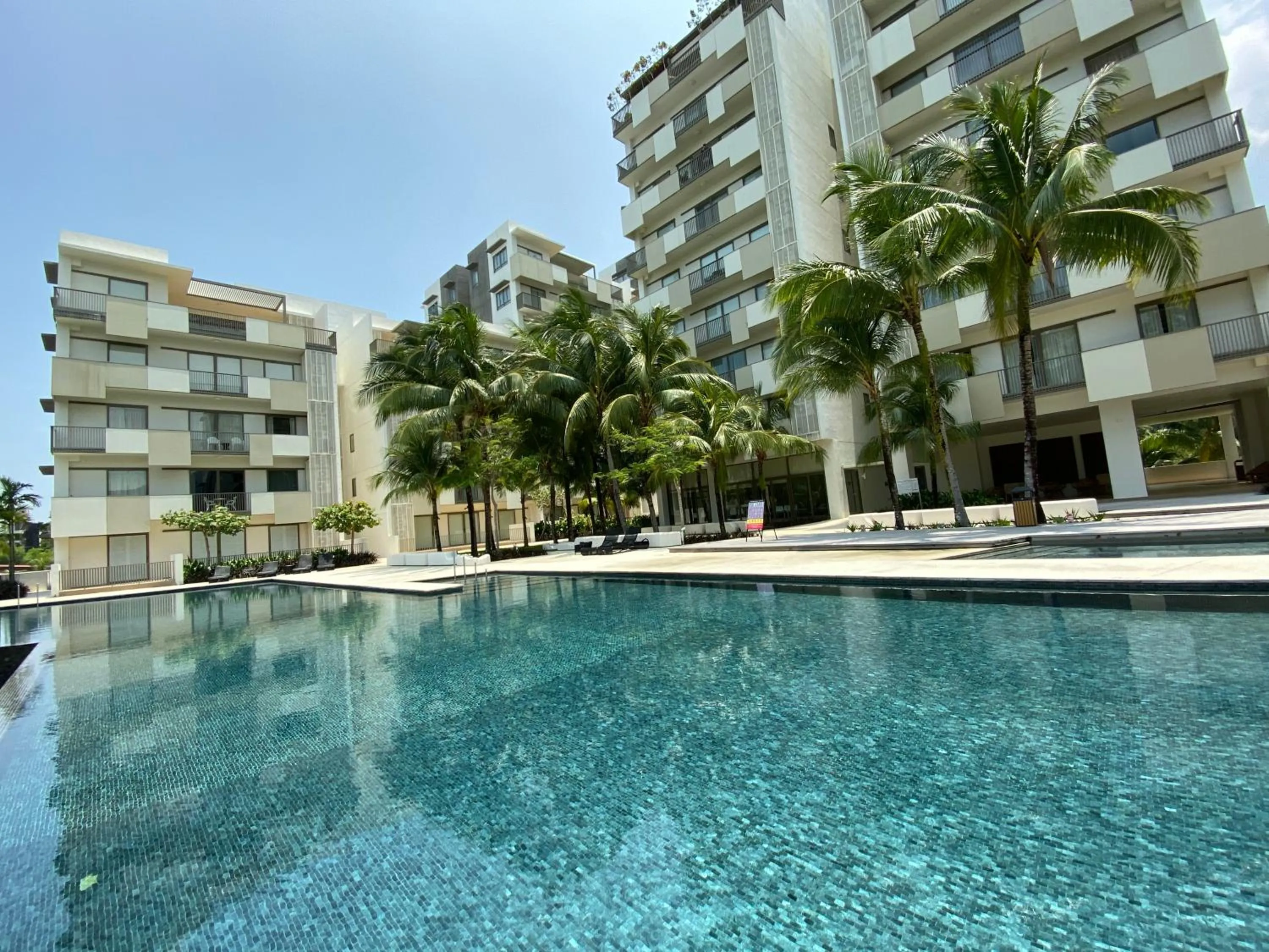 By The Sea @ Luxury Suites, Batu Ferringhi
