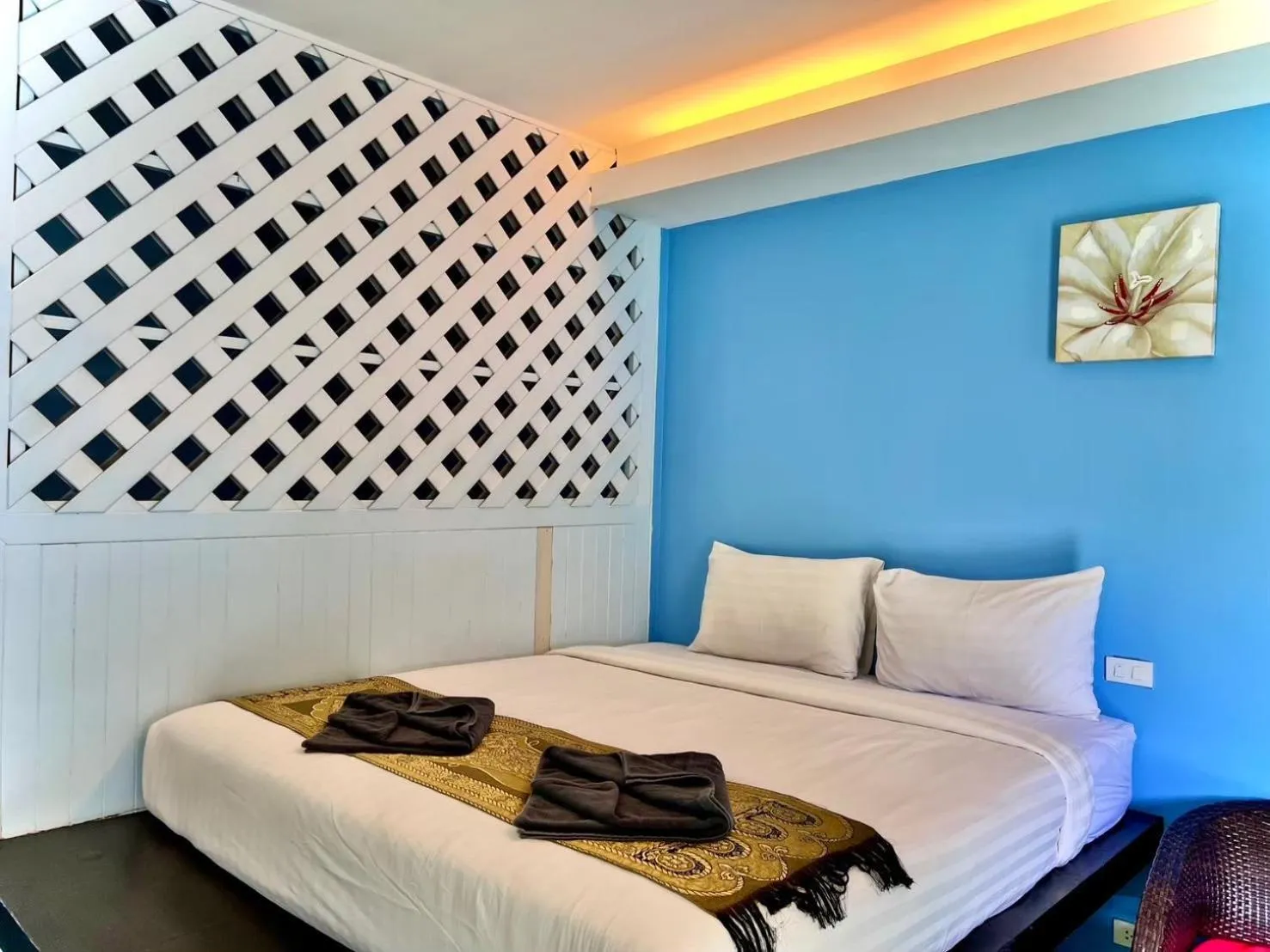 Bed in Lanta For Rest Boutique