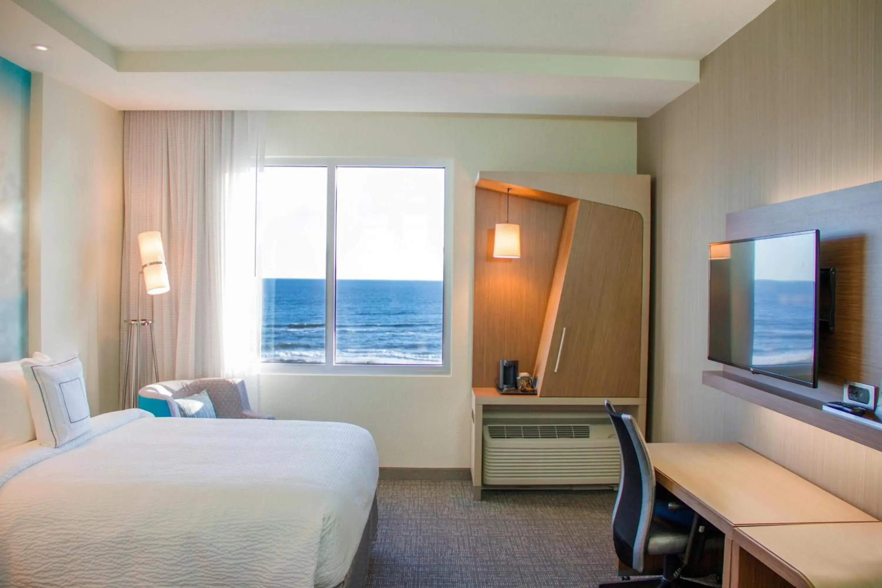 Queen Room with Ocean View in Courtyard by Marriott Fort Walton Beach-West Destin Queen Room with Ocean View in Courtyard by Marriott Fort Walton Beach-West Destin